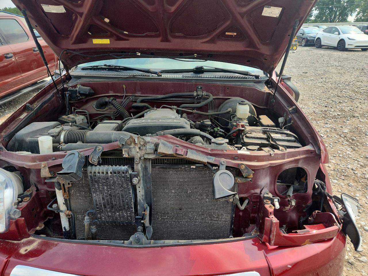 2004 Toyota Tundra Sr5 Maroon vin: 5TBDT44124S462736