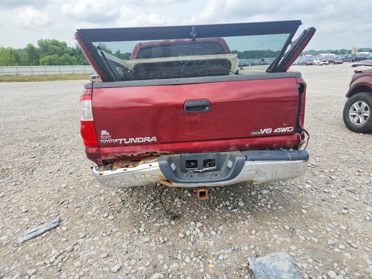 2004 Toyota Tundra Sr5 Maroon vin: 5TBDT44124S462736