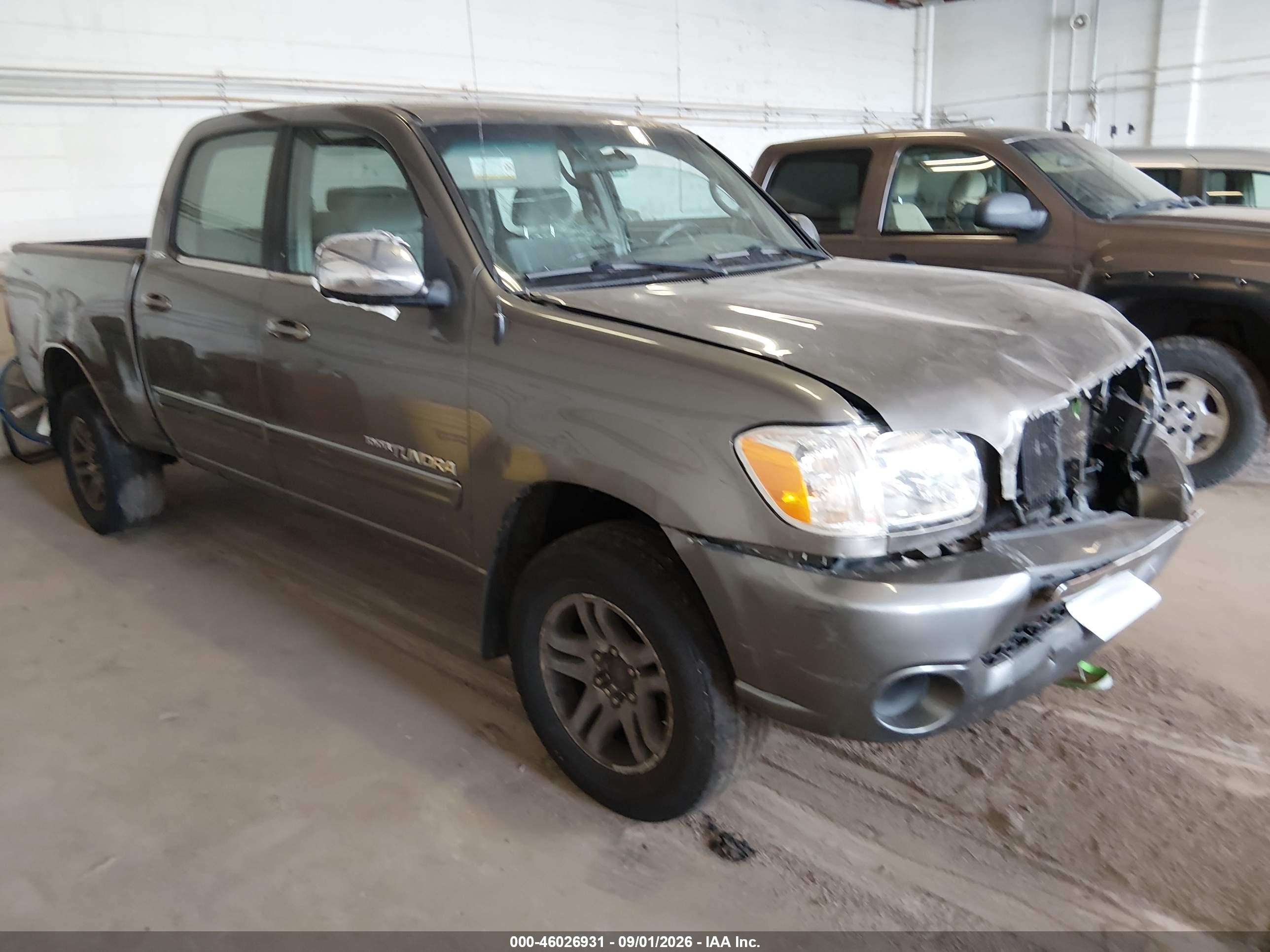 2004 Toyota Tundra Sr5 V8 Gray vin: 5TBDT44124S465488