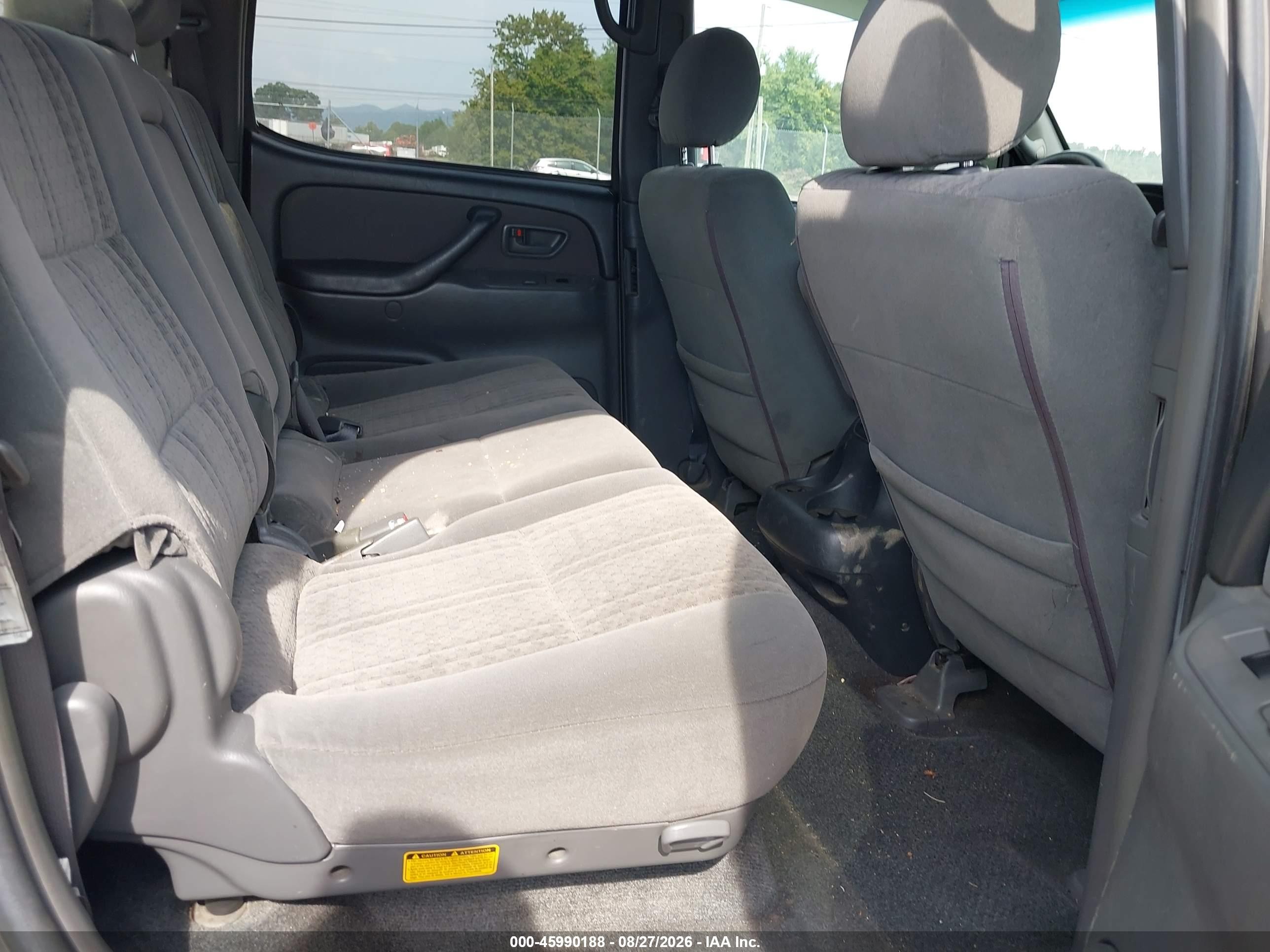 2005 Toyota Tundra Sr5 V8 Gray vin: 5TBDT44125S472328
