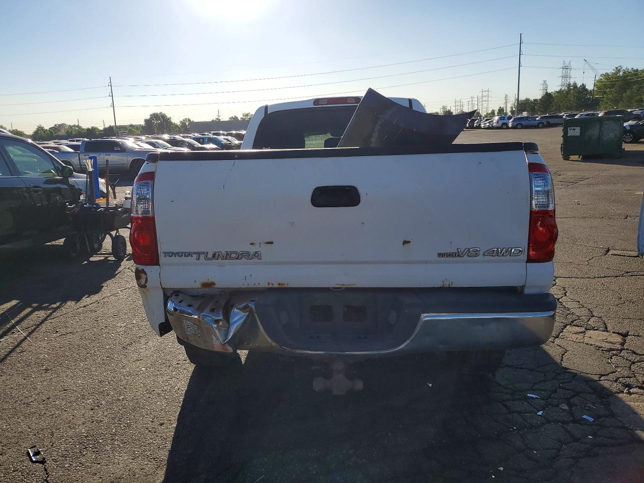2004 Toyota Tundra Double Cab Sr5 White vin: 5TBDT44134S435660