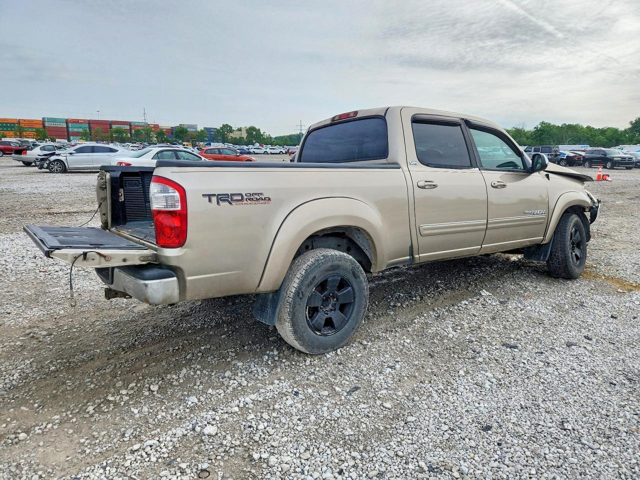 2004 Toyota Tundra Double Cab Sr5 Желто-коричневый vin: 5TBDT44134S443936