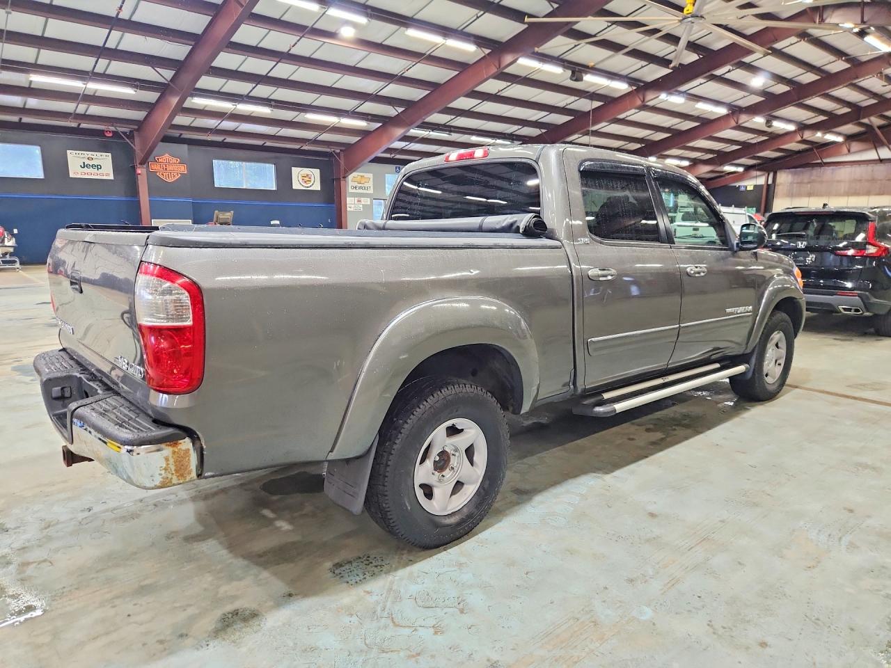 2004 Toyota Tundra Sr5 Gray vin: 5TBDT44134S453320