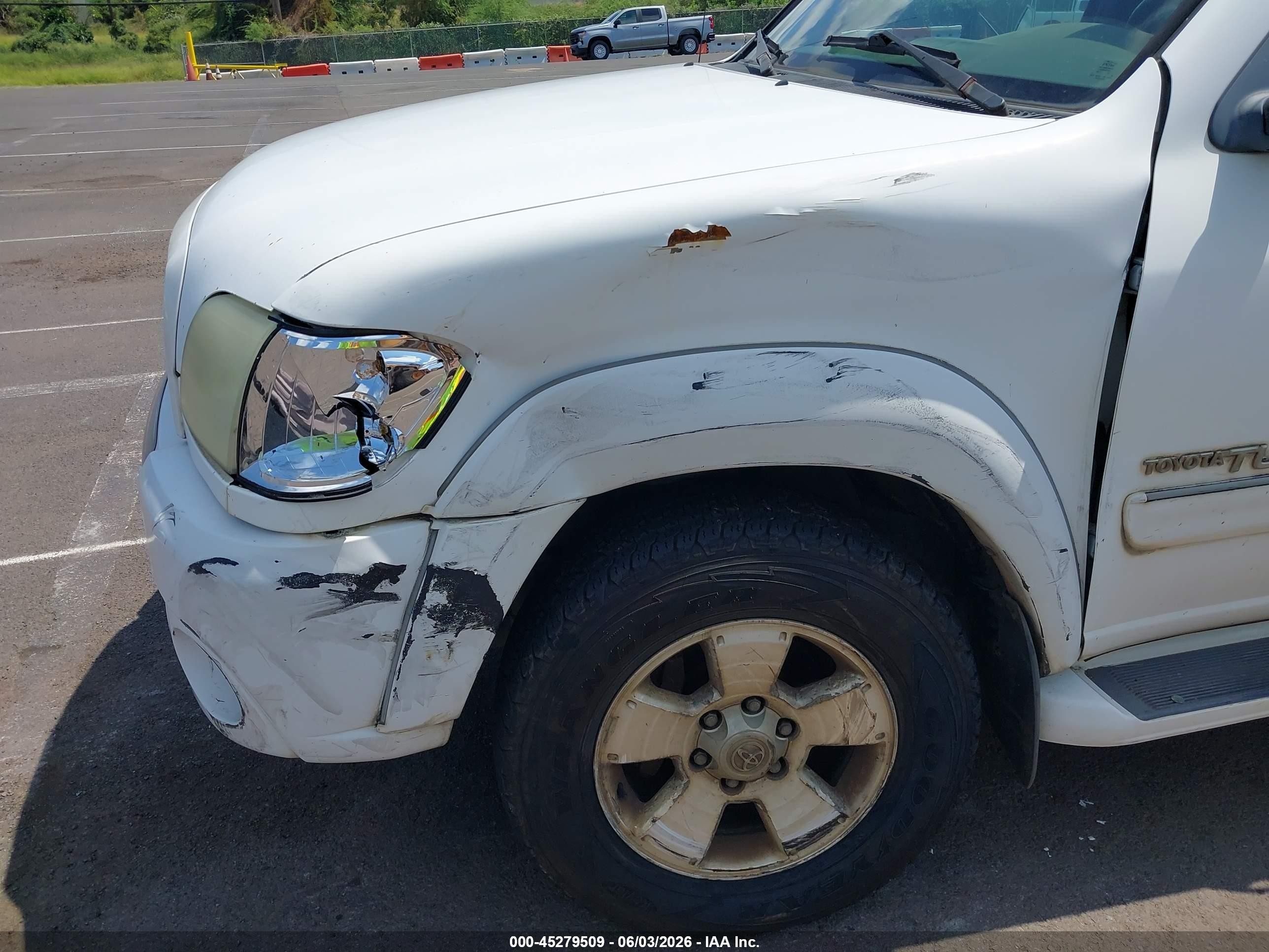 2004 Toyota Tundra Sr5 V8 White vin: 5TBDT44134S459599