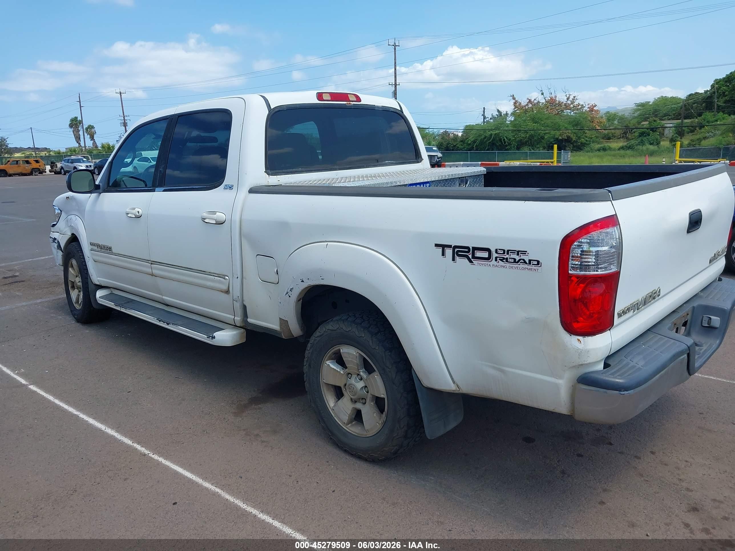 2004 Toyota Tundra Sr5 V8 White vin: 5TBDT44134S459599