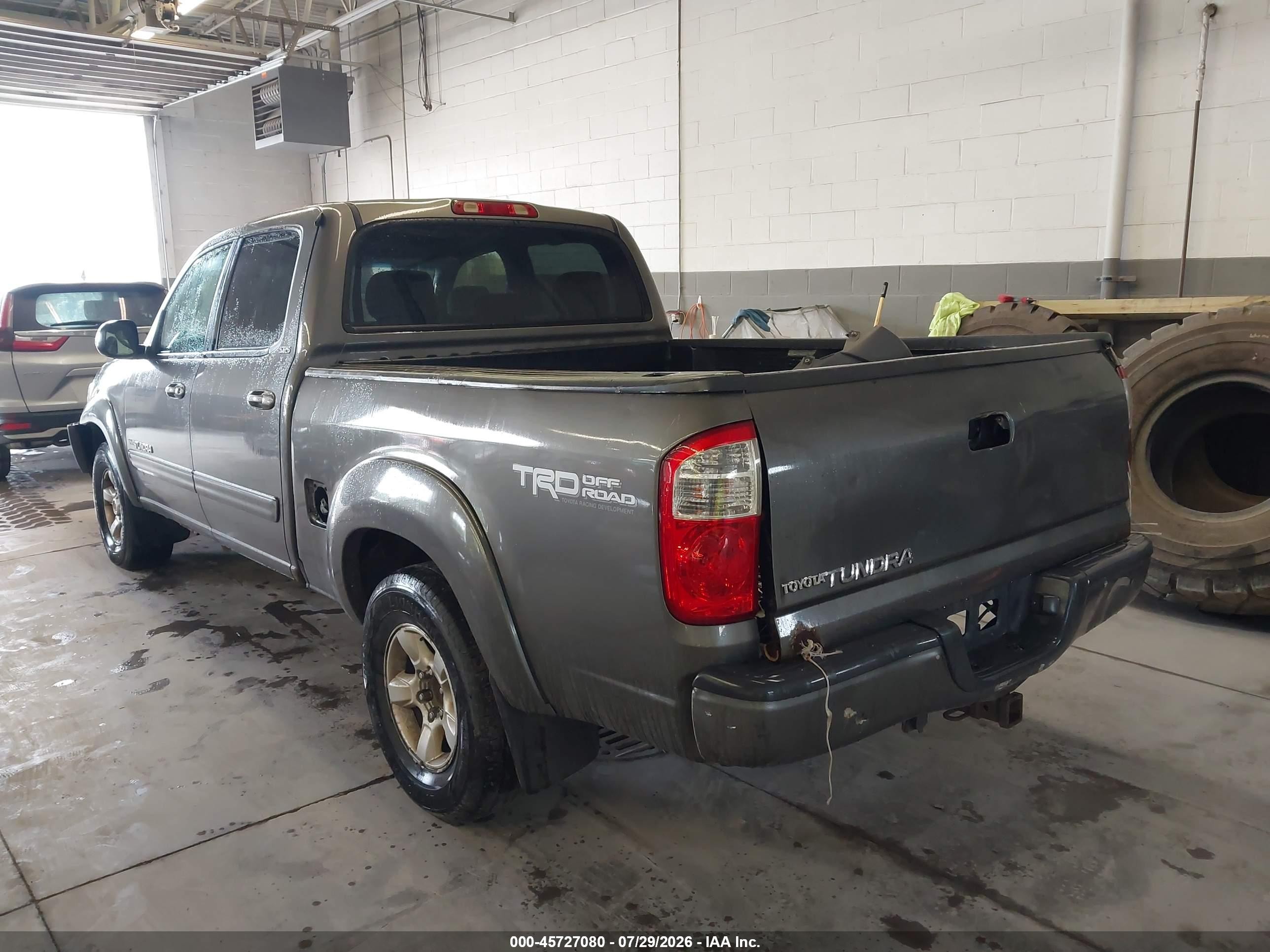 2005 Toyota Tundra Sr5 V8 Brown vin: 5TBDT44135S481085