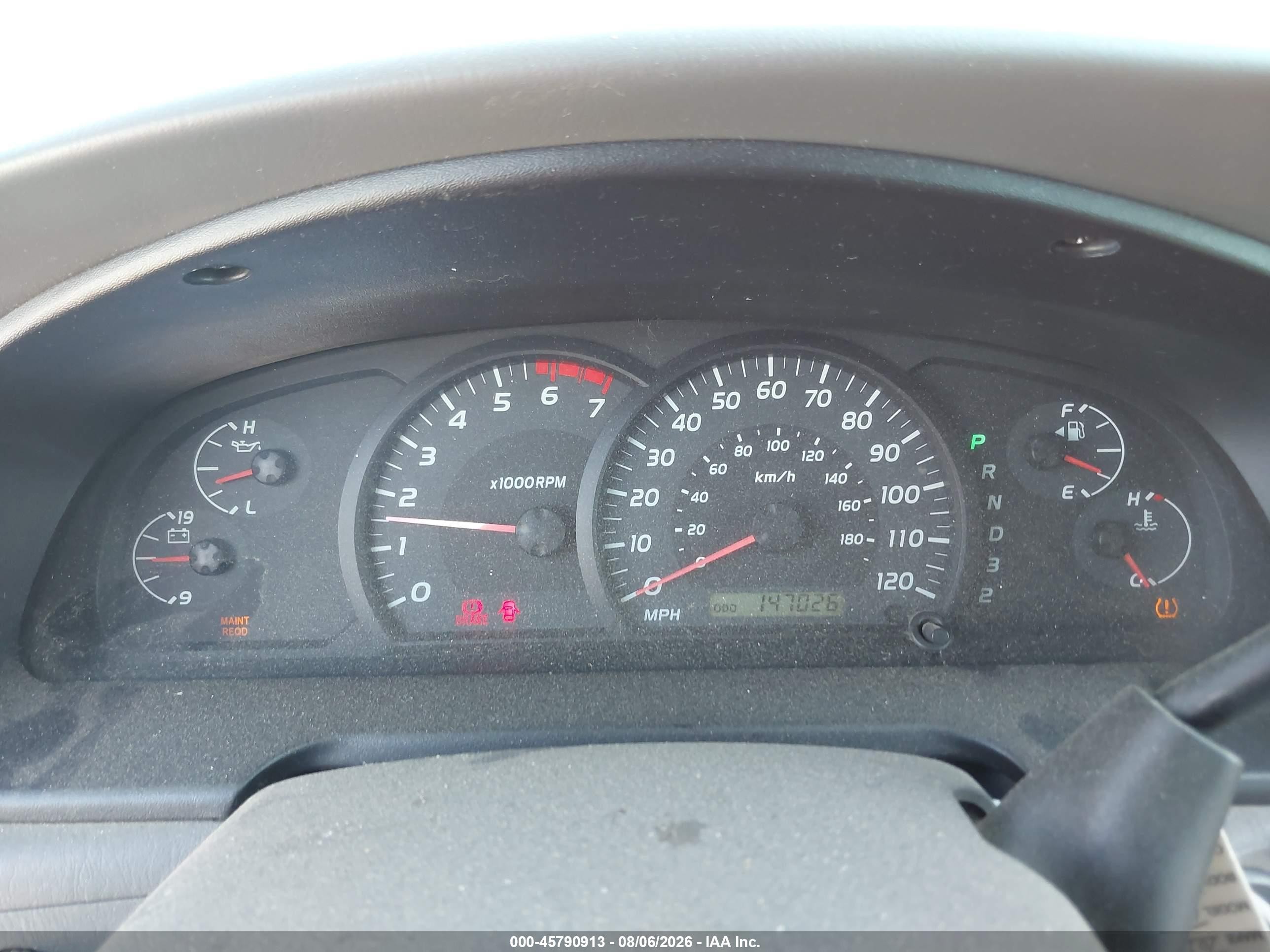 2006 Toyota Tundra Sr5 V8 Красный vin: 5TBDT44136S506553