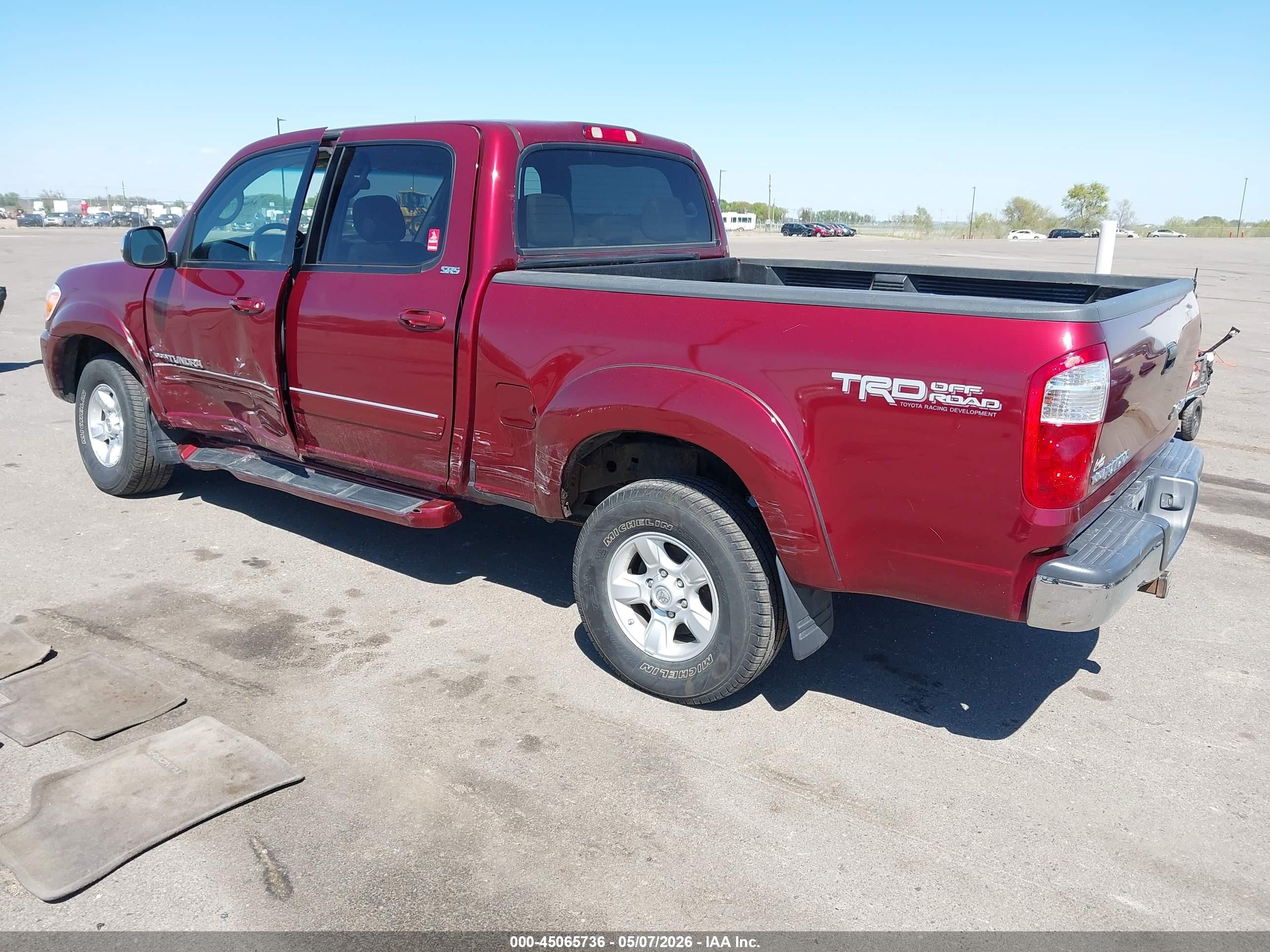 2006 Toyota Tundra Sr5 V8 Красный vin: 5TBDT44136S514491
