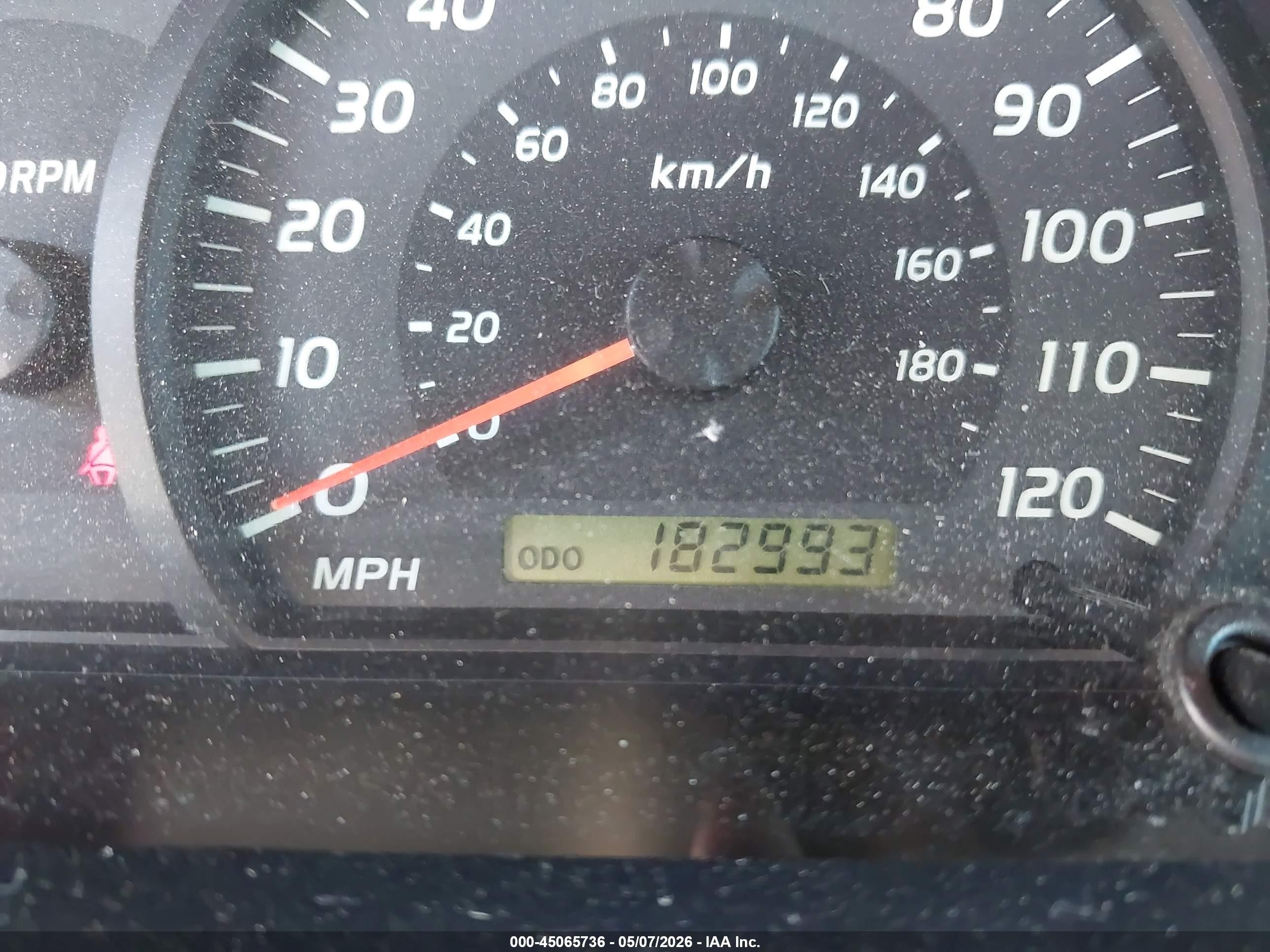 2006 Toyota Tundra Sr5 V8 Красный vin: 5TBDT44136S514491