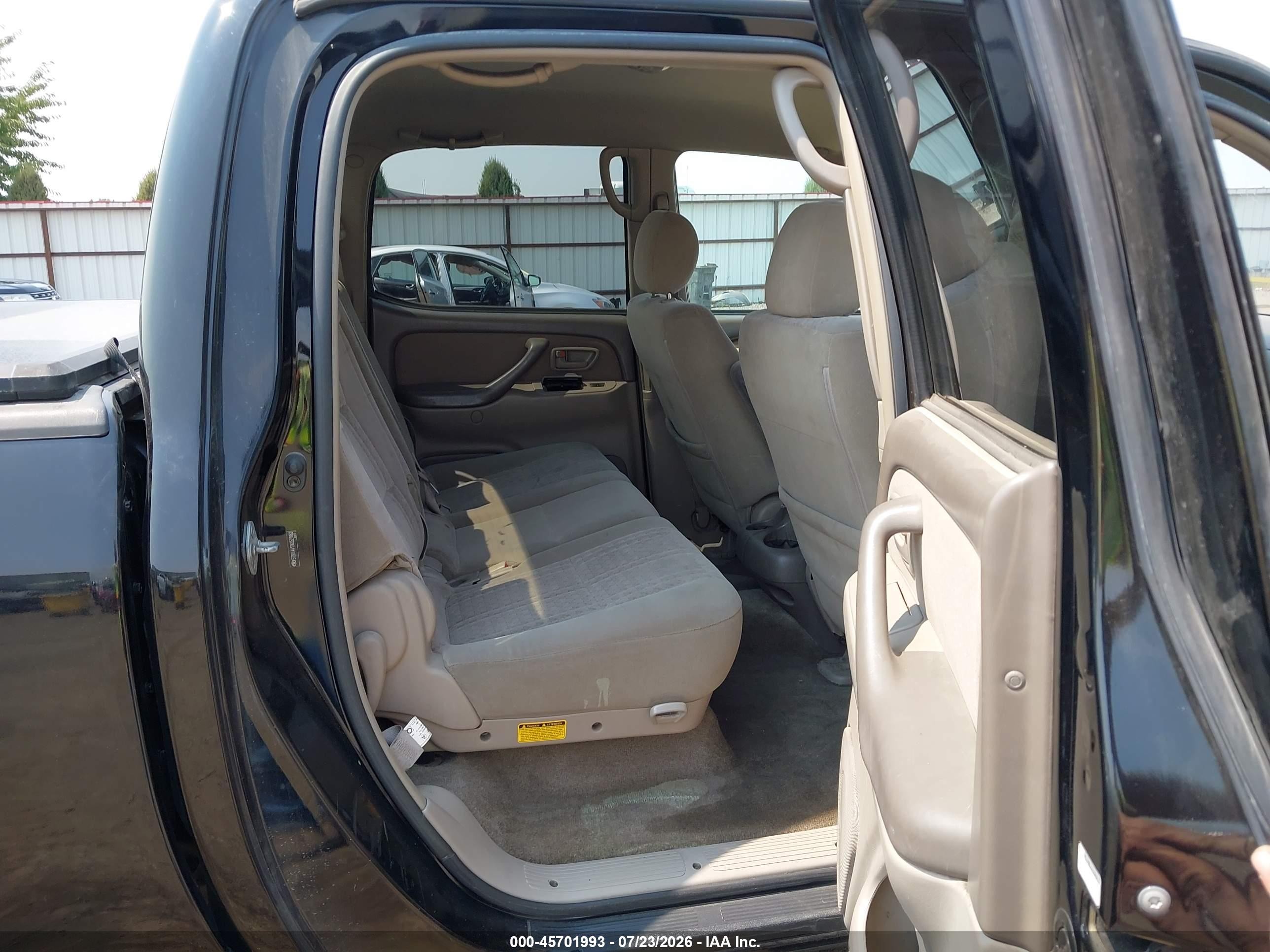 2006 Toyota Tundra Sr5 V8 Black vin: 5TBDT44136S521862