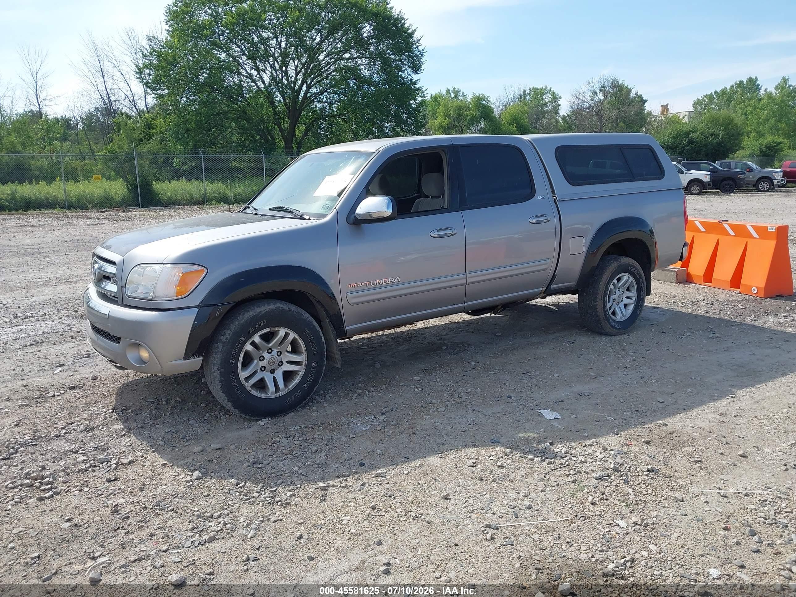 2005 Toyota Tundra Sr5 V8 Silver vin: 5TBDT44145S482276