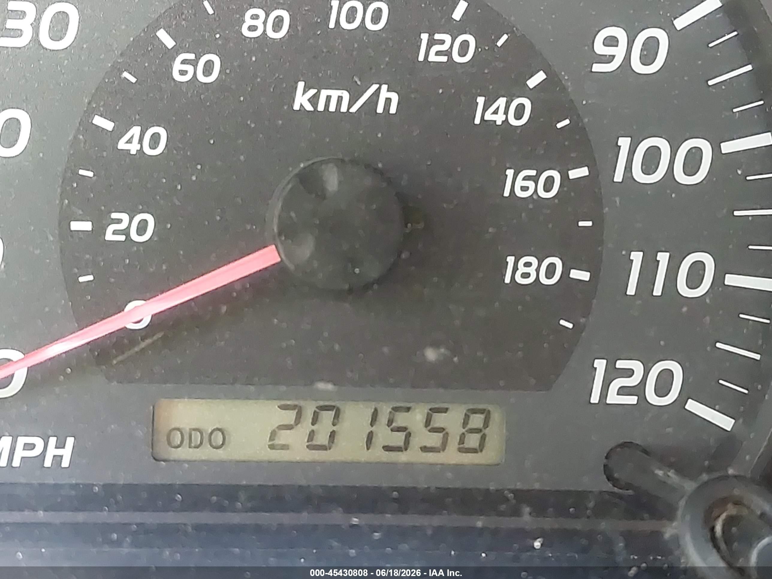2005 Toyota Tundra Sr5 V8 Серебряный vin: 5TBDT44145S483427