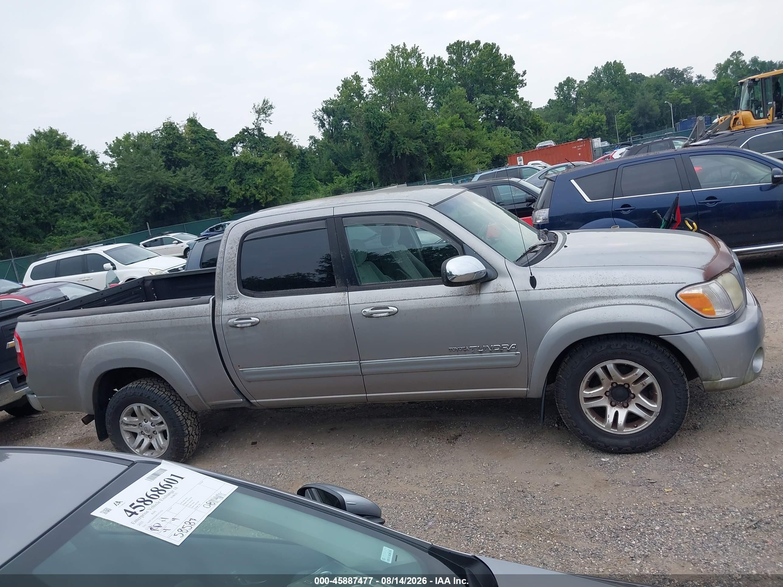 2005 Toyota Tundra Sr5 V8 Silver vin: 5TBDT44145S486361