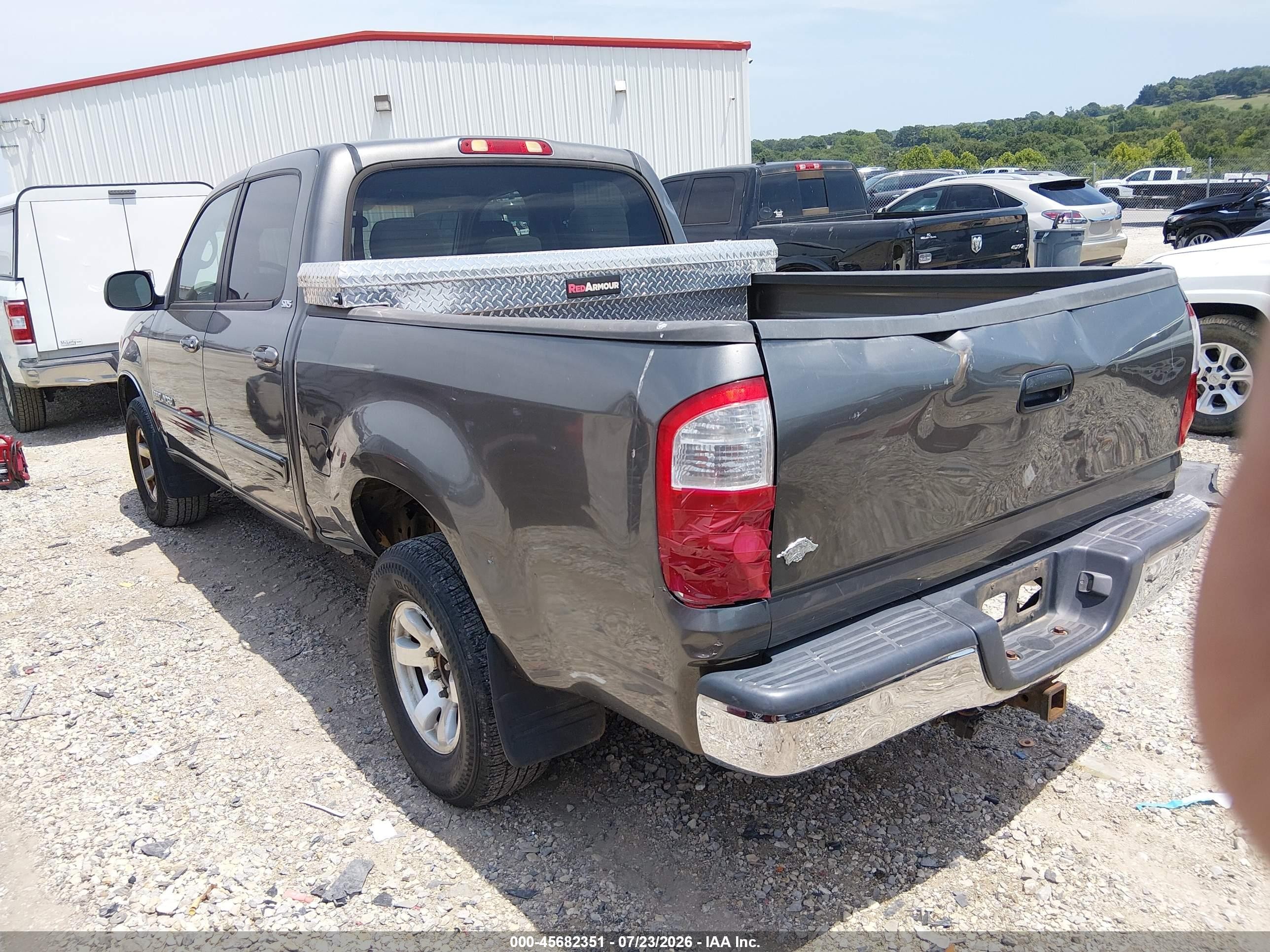 2006 Toyota Tundra Sr5 V8 Gray vin: 5TBDT44146S511809