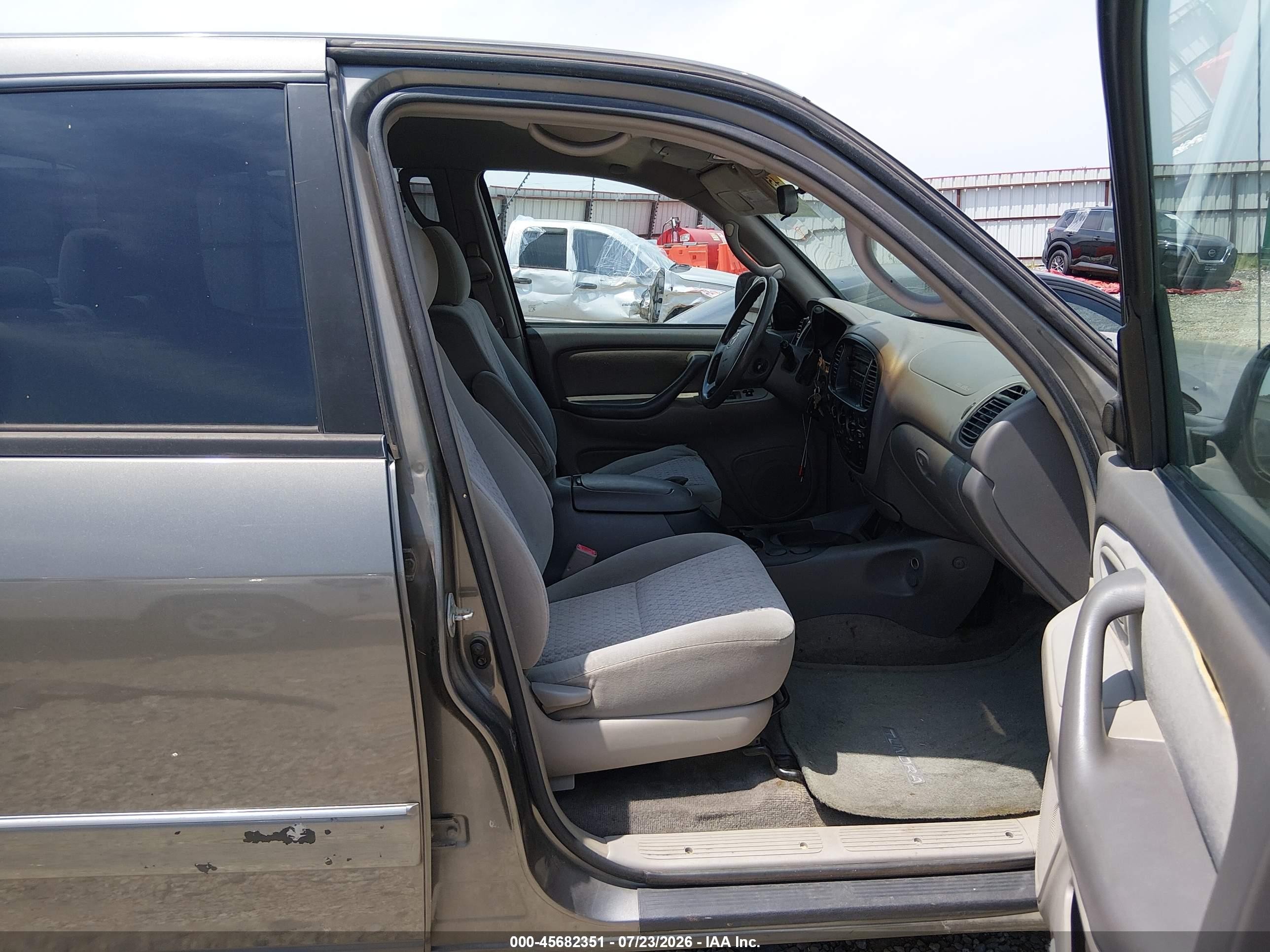 2006 Toyota Tundra Sr5 V8 Gray vin: 5TBDT44146S511809