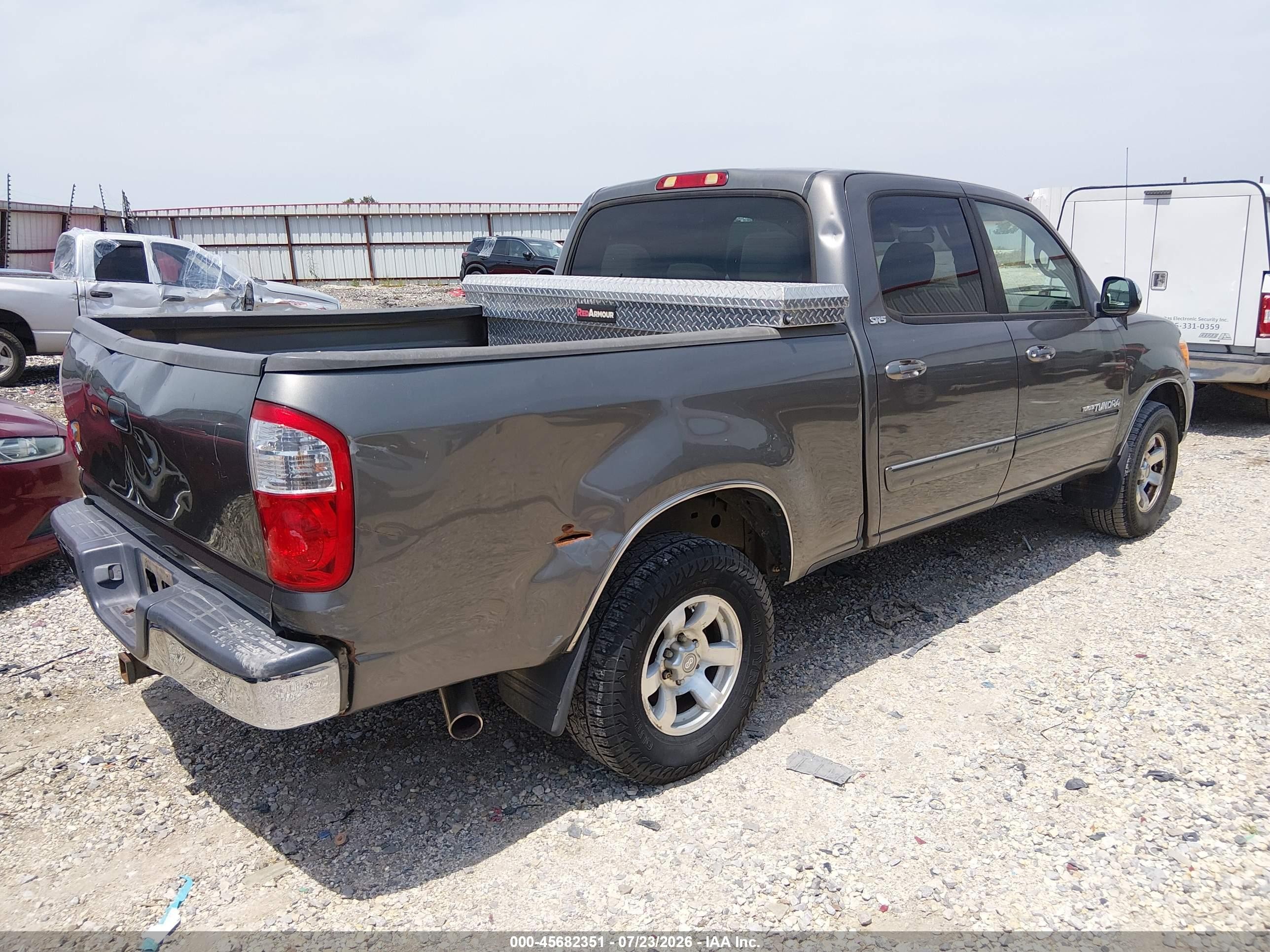 2006 Toyota Tundra Sr5 V8 Gray vin: 5TBDT44146S511809