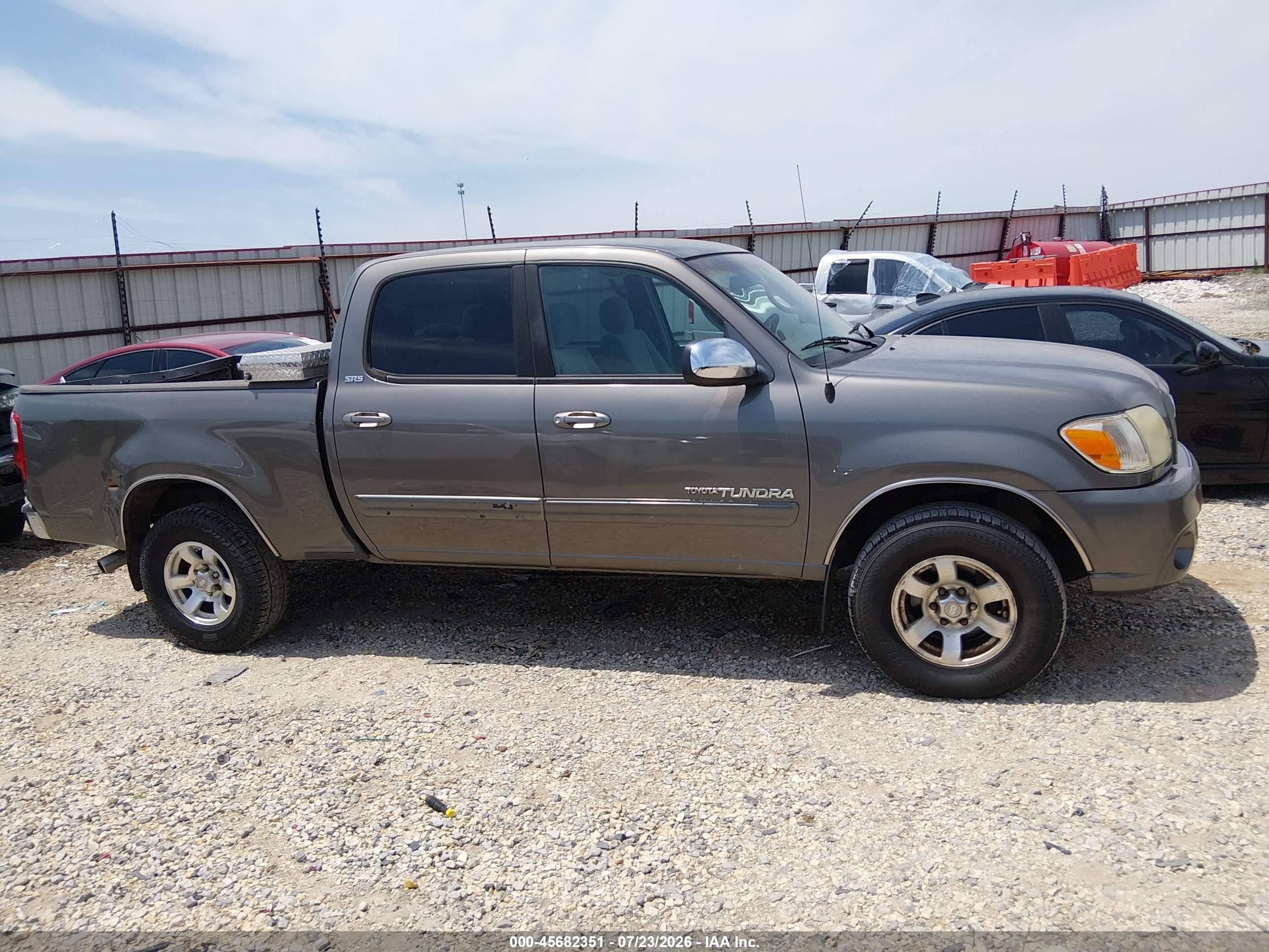 2006 Toyota Tundra Sr5 V8 Gray vin: 5TBDT44146S511809