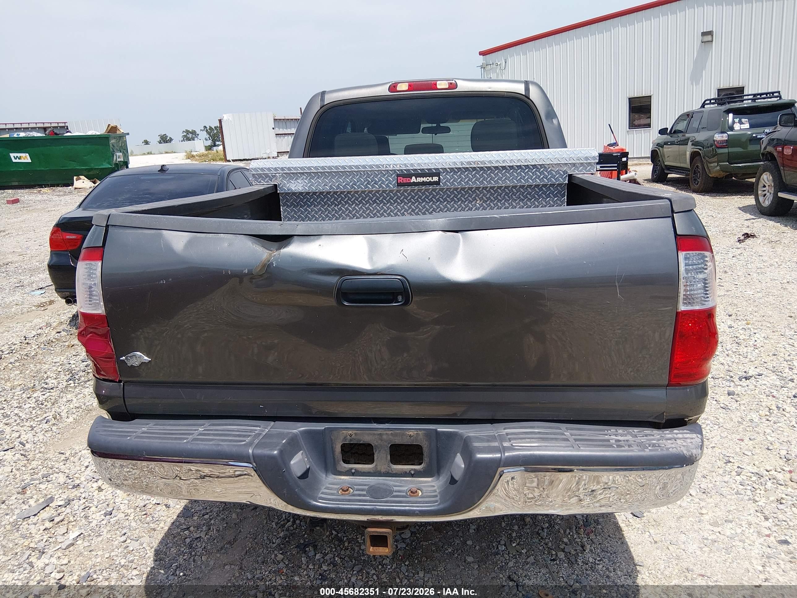 2006 Toyota Tundra Sr5 V8 Gray vin: 5TBDT44146S511809