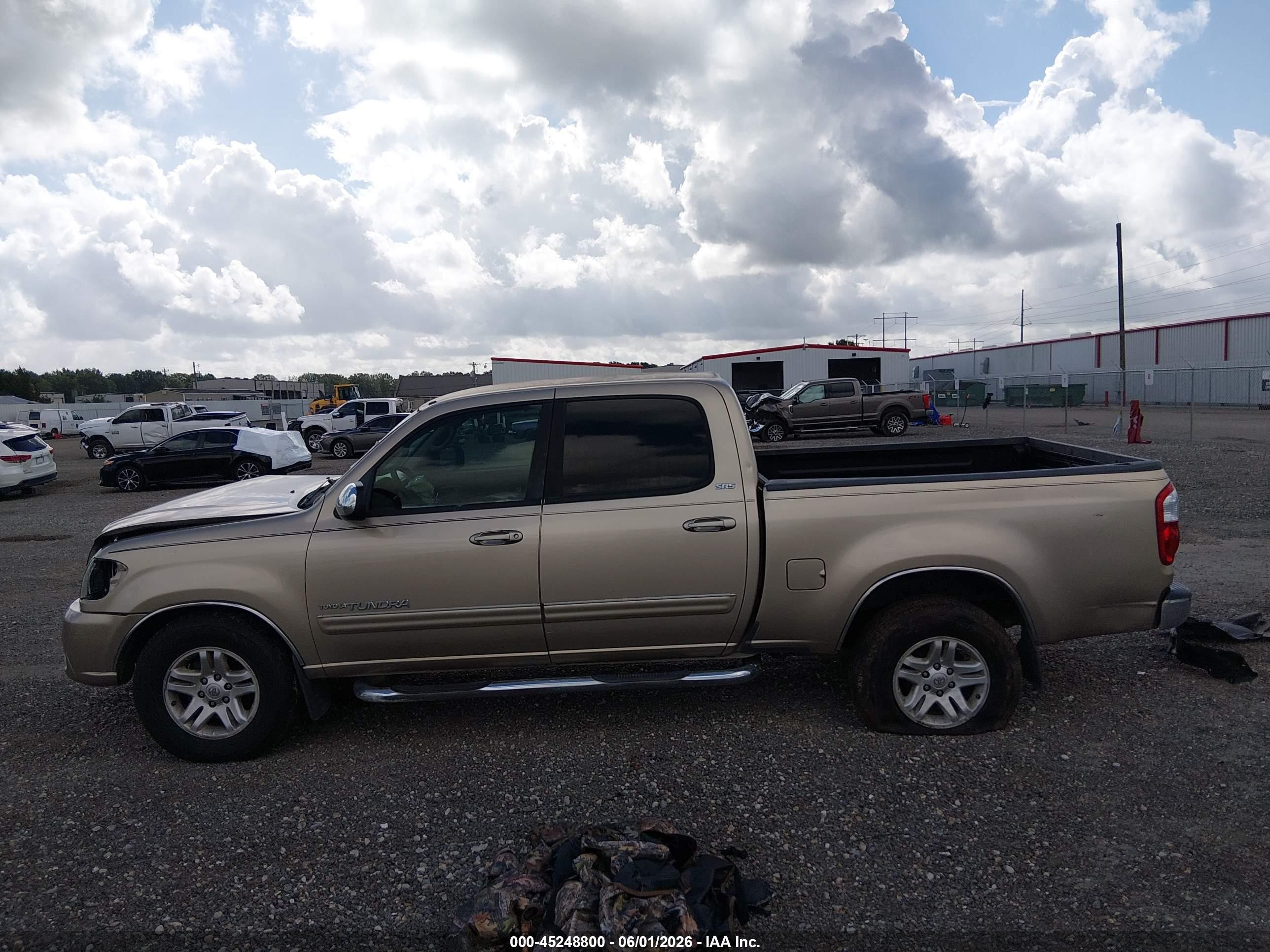 2006 Toyota Tundra Sr5 V8 Бежевый vin: 5TBDT44146S521434
