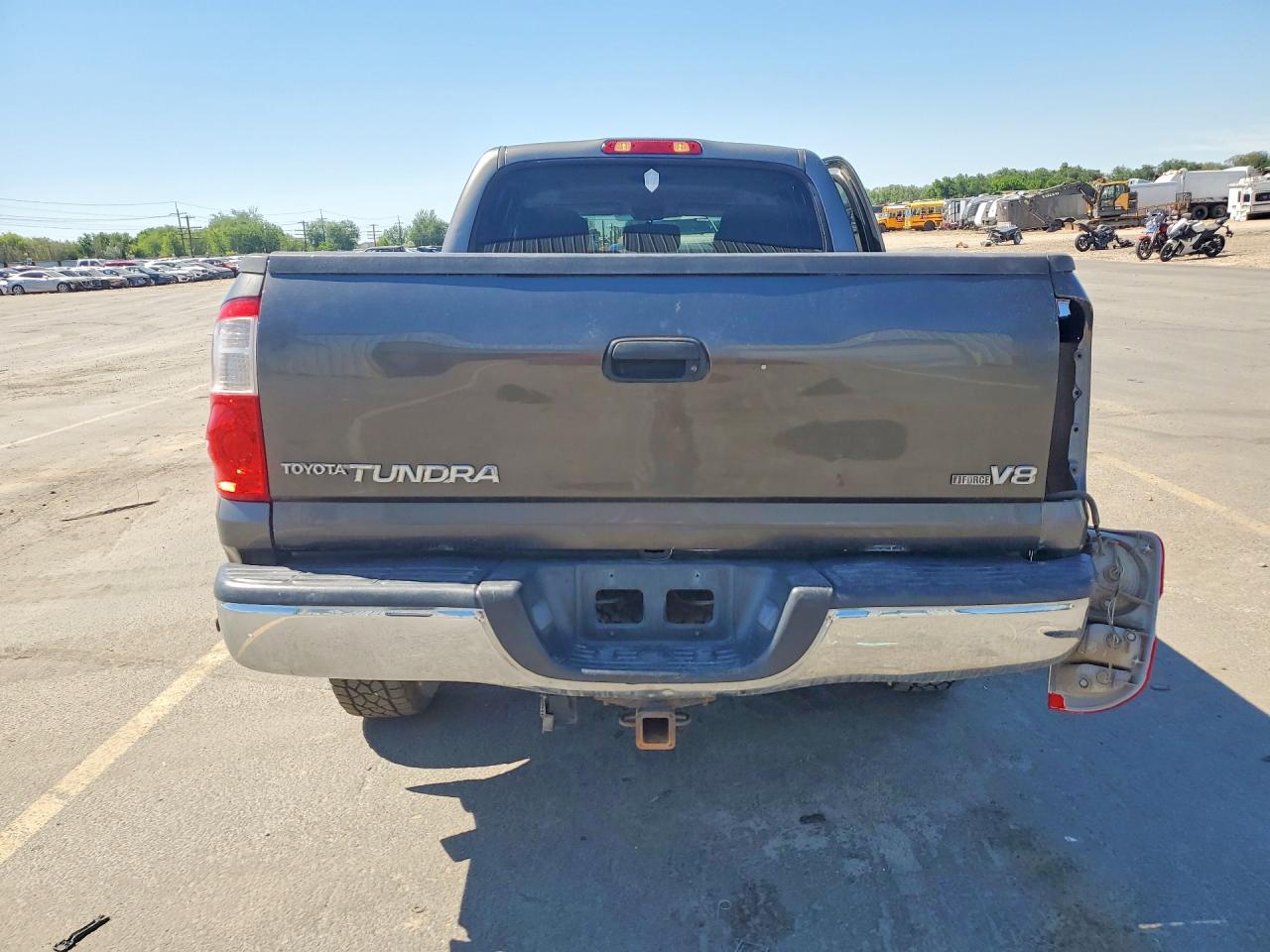 2006 Toyota Tundra Double Cab Sr5 Серый vin: 5TBDT44146S551923