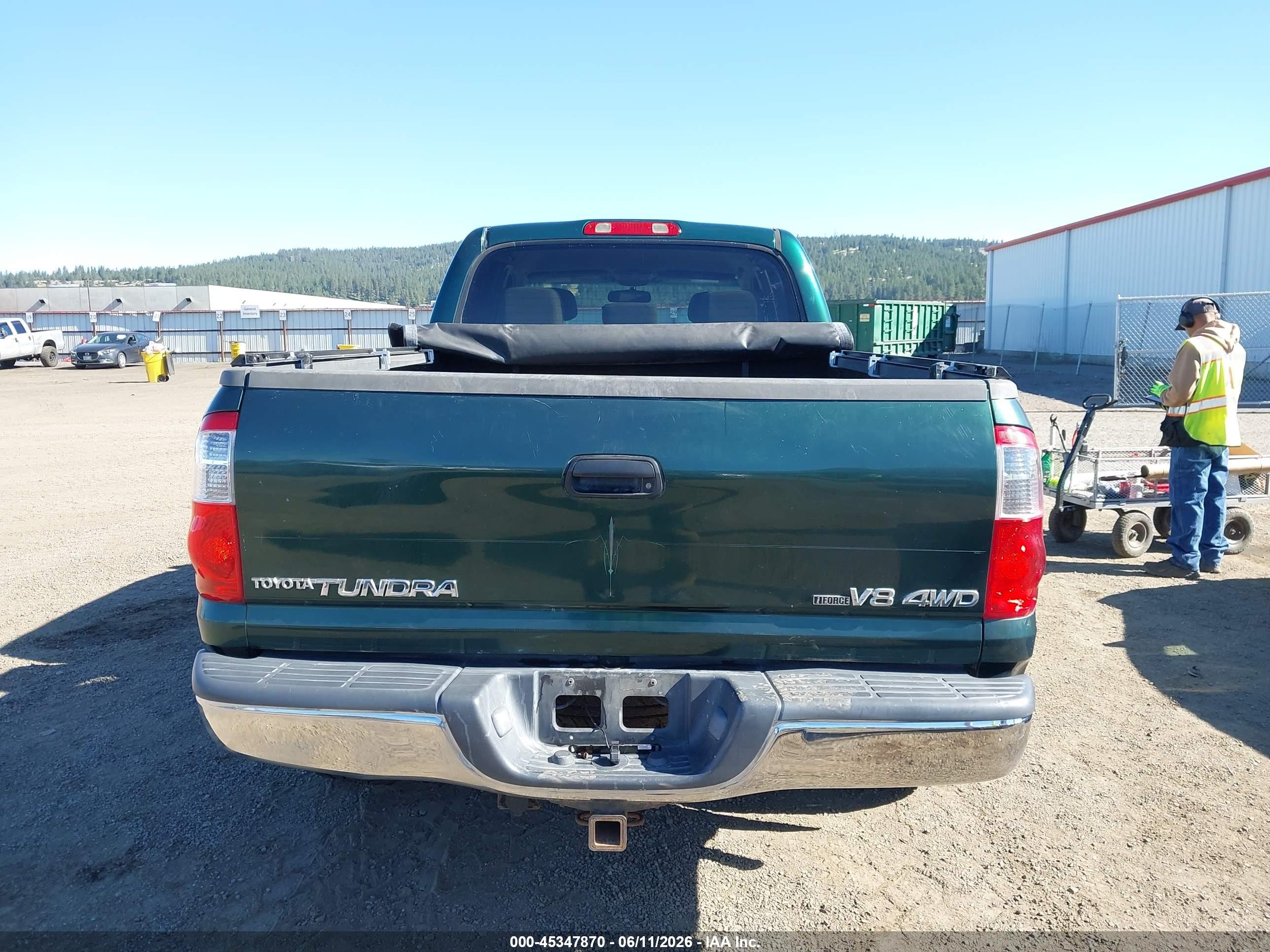 2004 Toyota Tundra Sr5 V8 Green vin: 5TBDT44154S457255