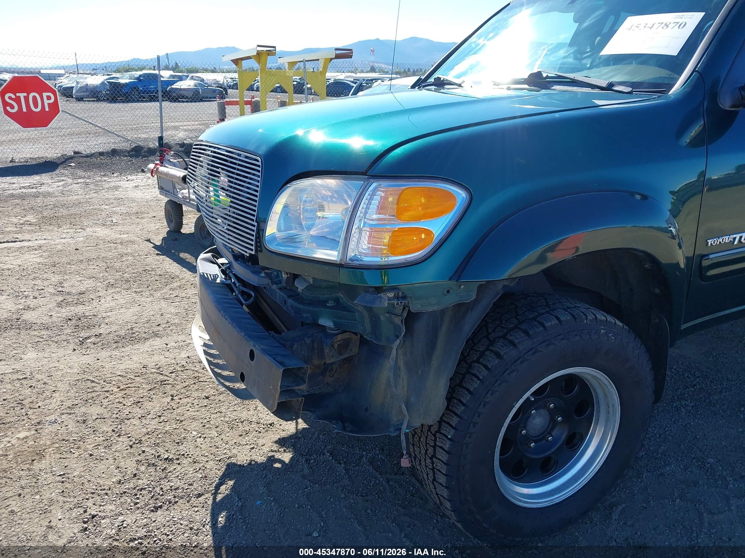 2004 Toyota Tundra Sr5 V8 Green vin: 5TBDT44154S457255
