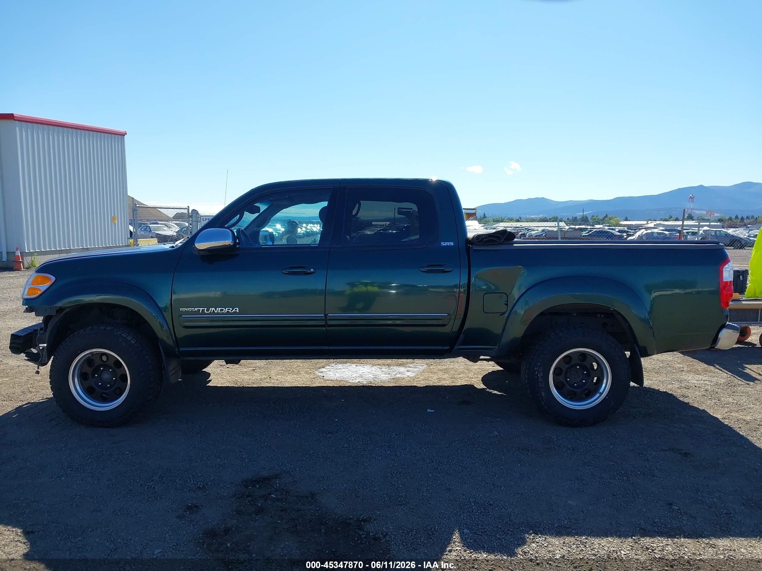 2004 Toyota Tundra Sr5 V8 Green vin: 5TBDT44154S457255