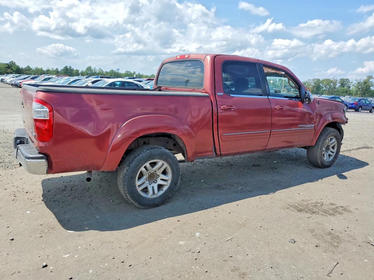 2005 Toyota Tundra Double Cab Sr5 Red vin: 5TBDT44155S468421