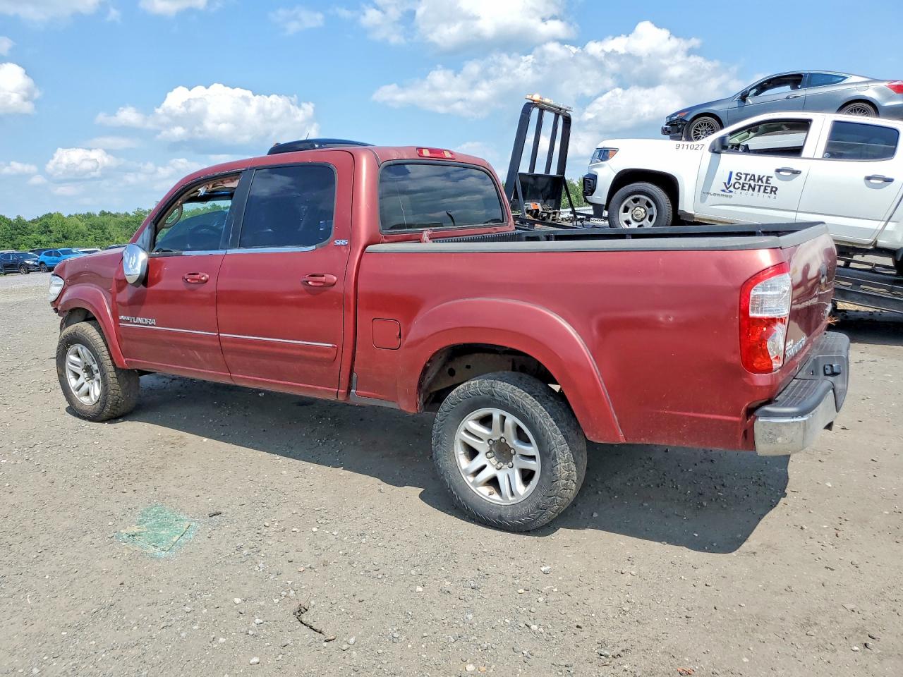 2005 Toyota Tundra Double Cab Sr5 Red vin: 5TBDT44155S468421