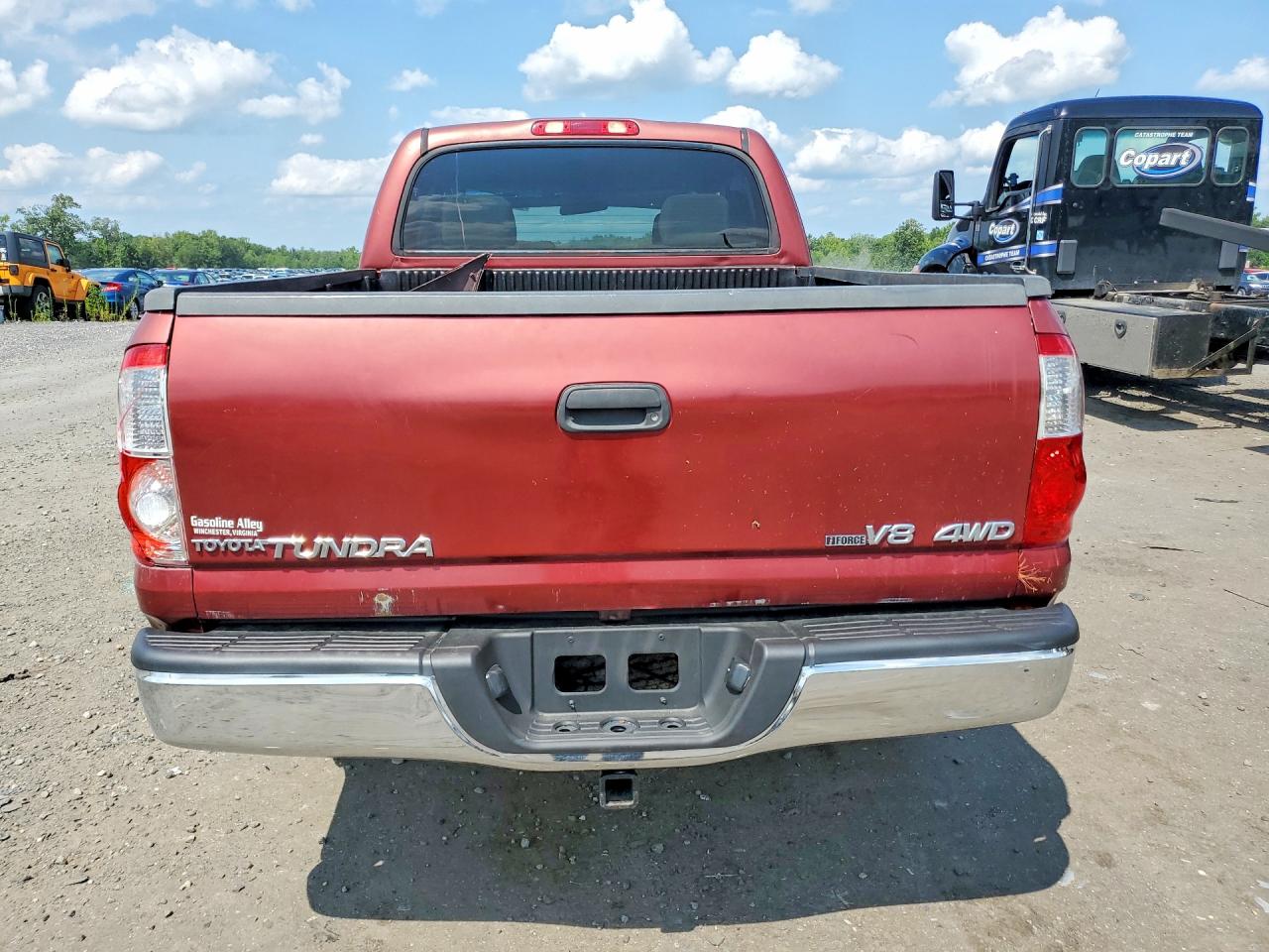 2005 Toyota Tundra Double Cab Sr5 Red vin: 5TBDT44155S468421
