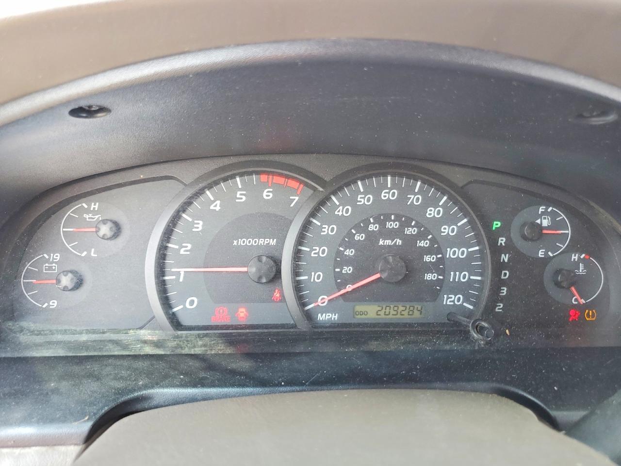 2005 Toyota Tundra Double Cab Sr5 Red vin: 5TBDT44155S468421