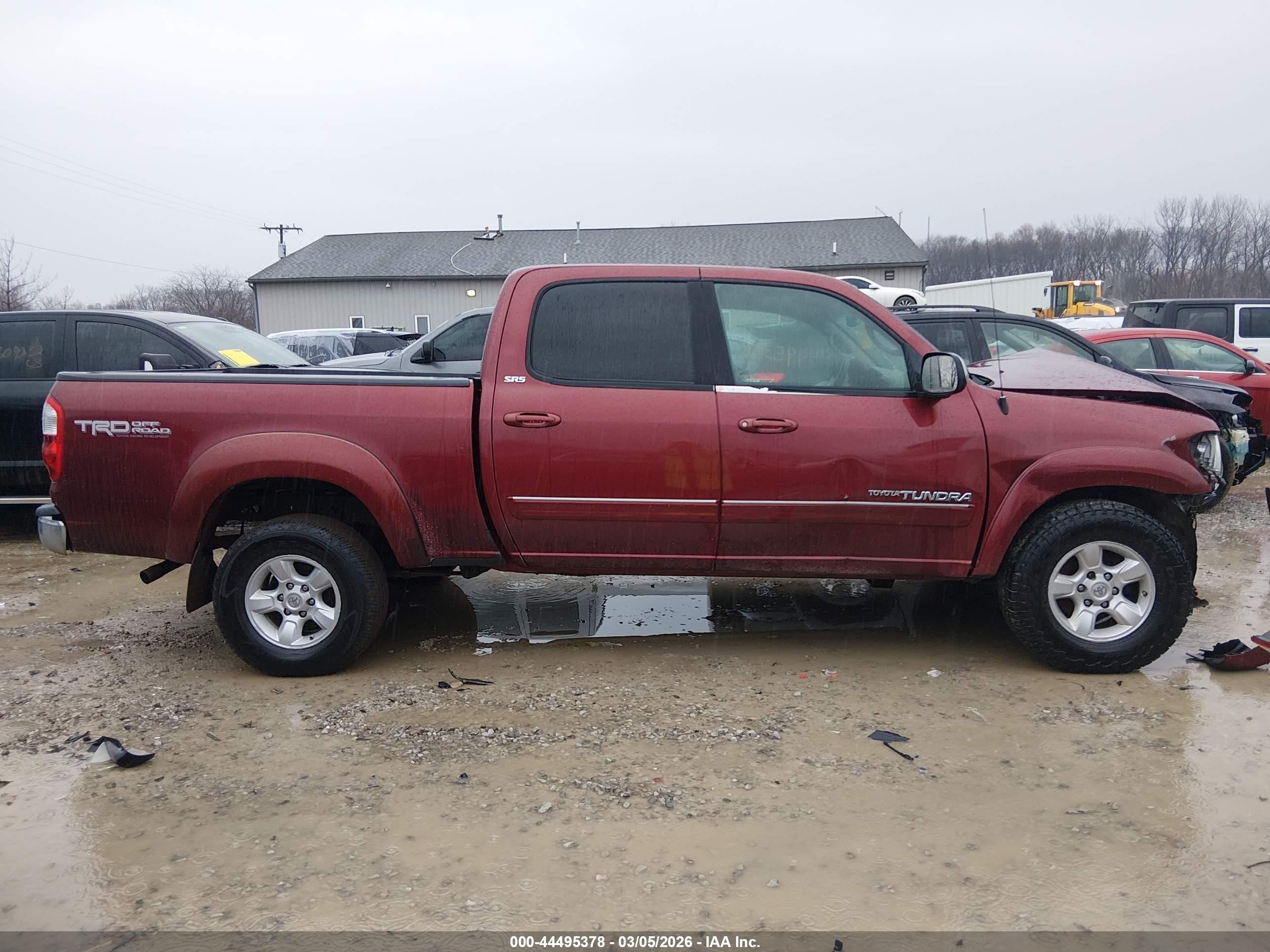 2005 Toyota Tundra Sr5 V8 Maroon vin: 5TBDT44155S481136