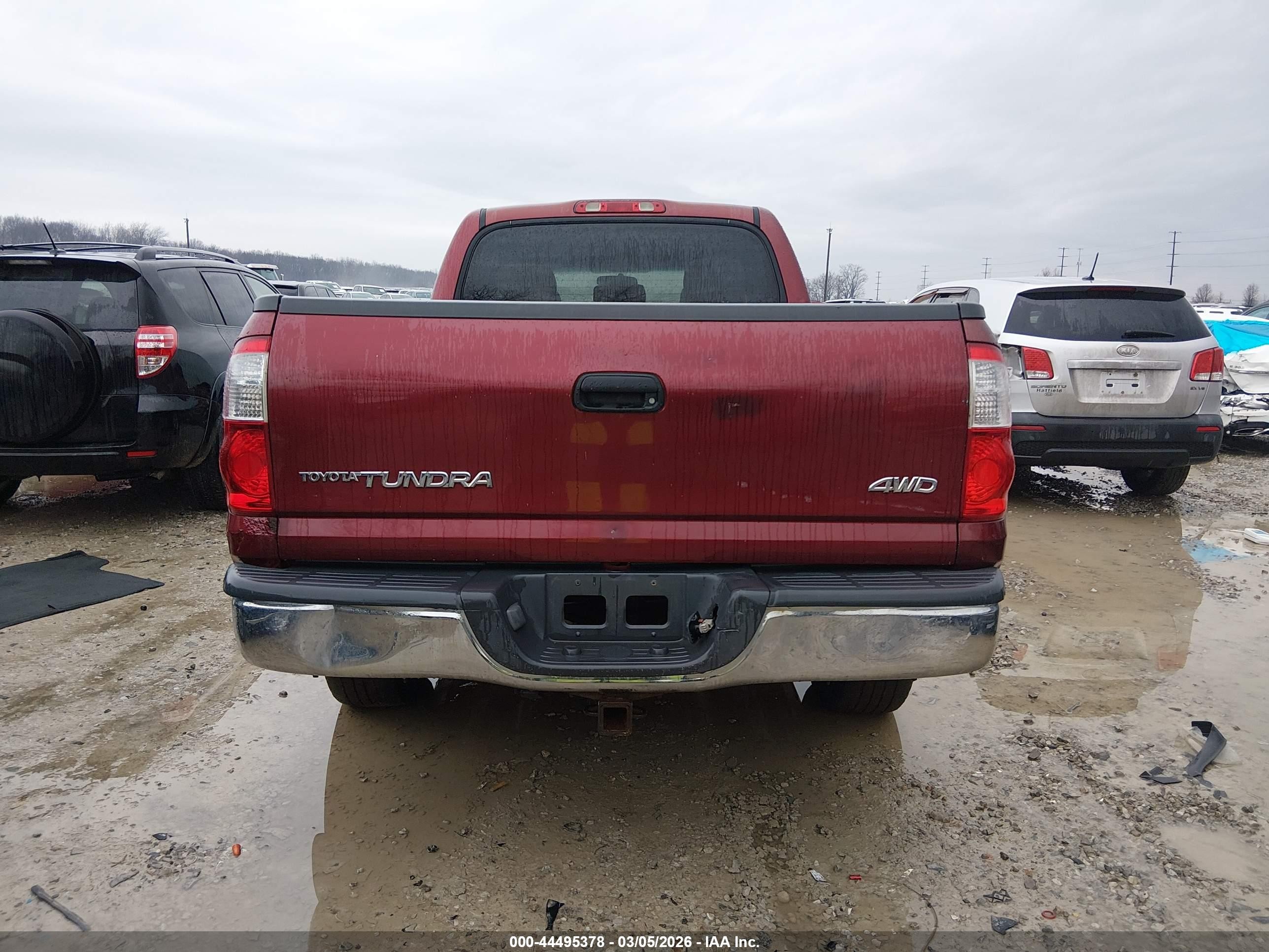 2005 Toyota Tundra Sr5 V8 Maroon vin: 5TBDT44155S481136