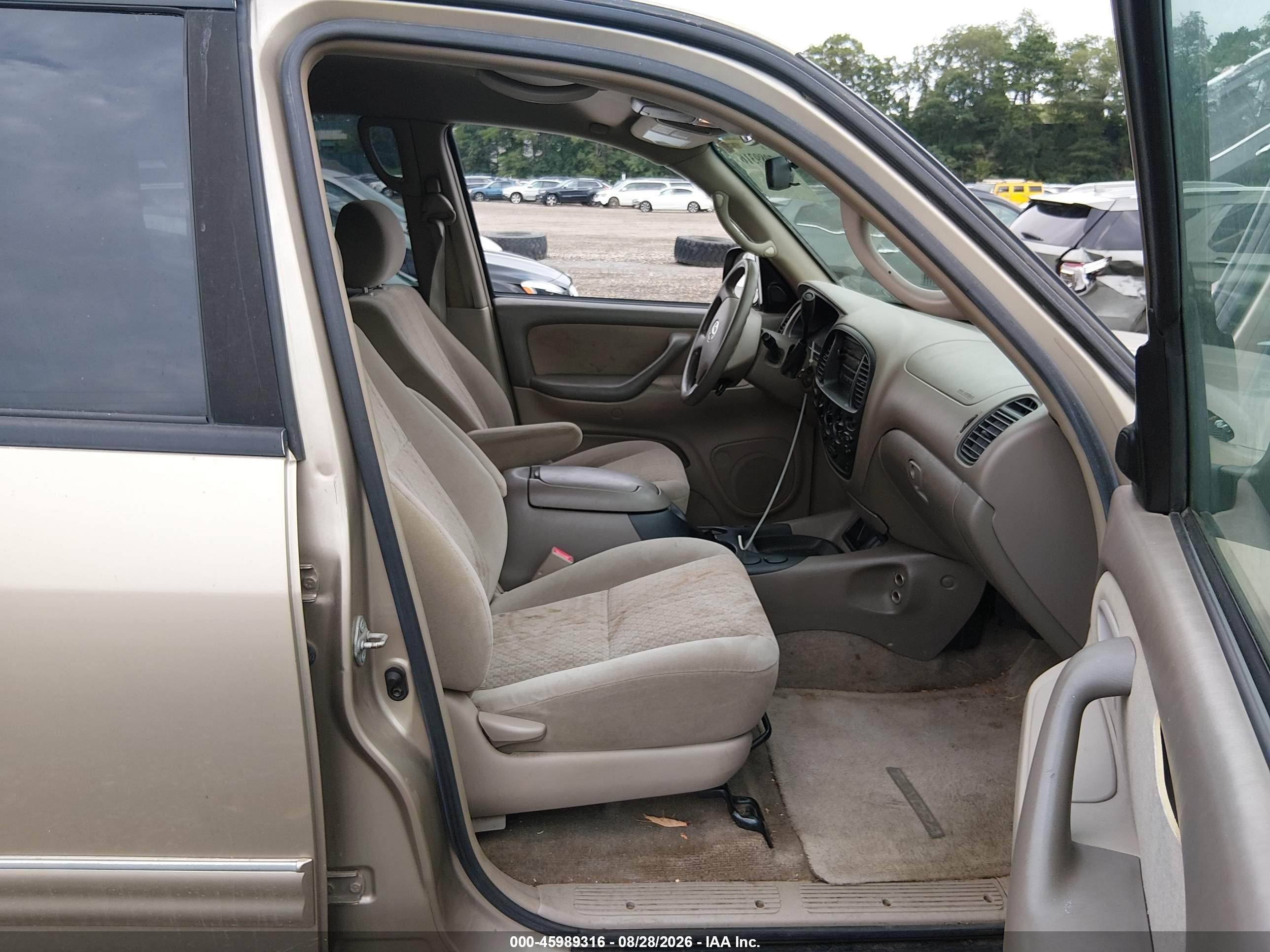 2005 Toyota Tundra Sr5 V8 Beige vin: 5TBDT44155S500915