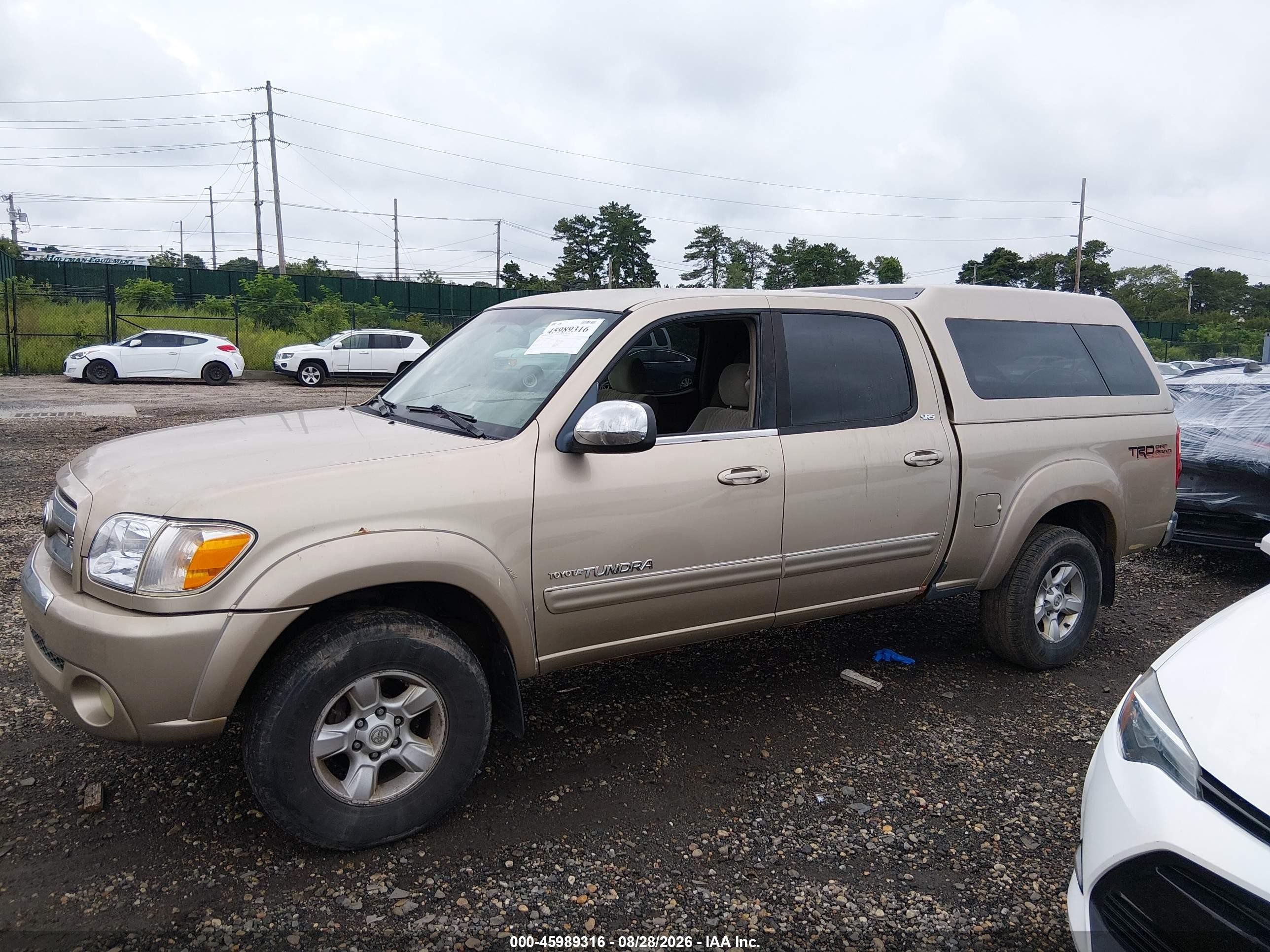 2005 Toyota Tundra Sr5 V8 Beige vin: 5TBDT44155S500915