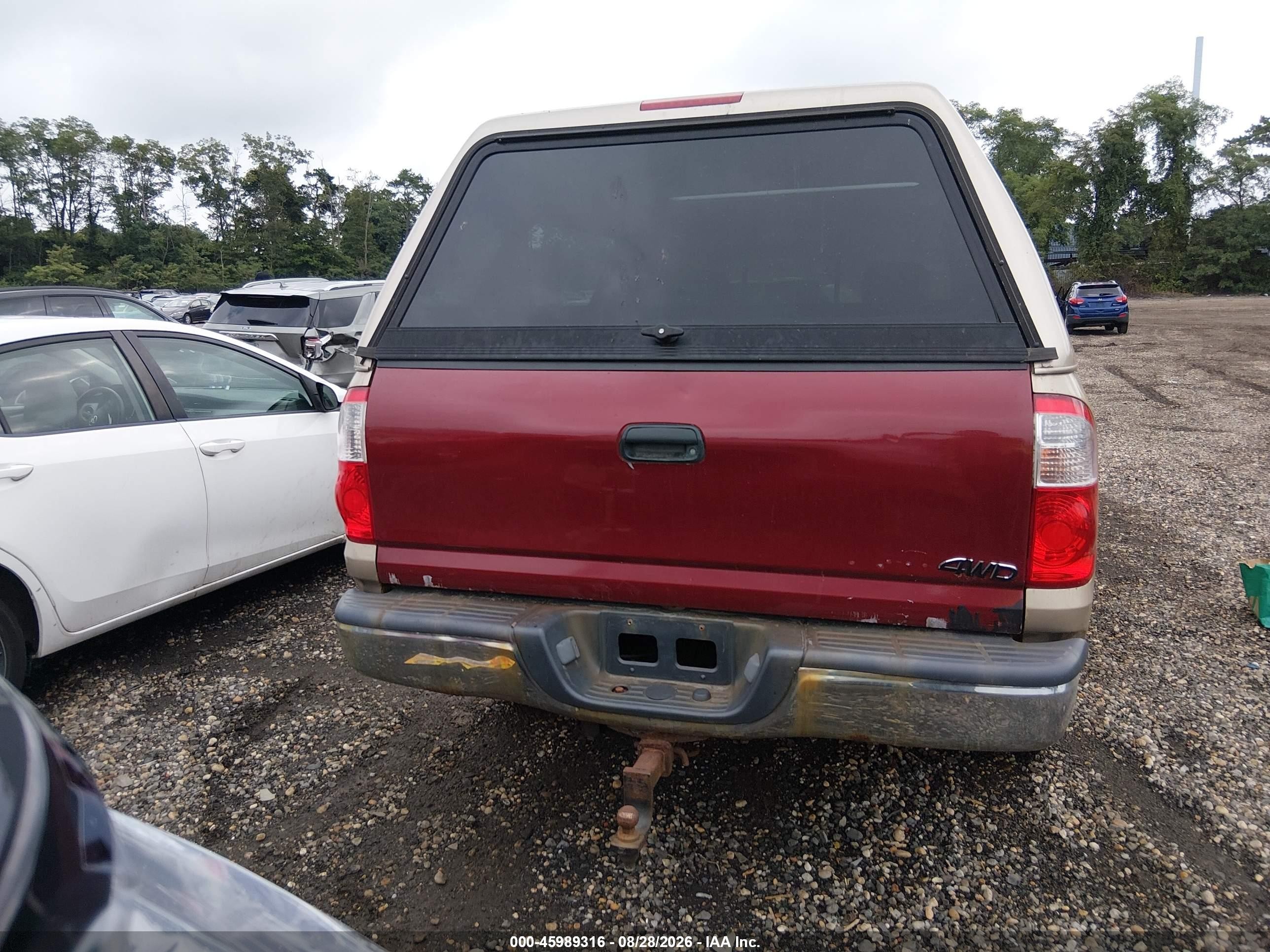 2005 Toyota Tundra Sr5 V8 Beige vin: 5TBDT44155S500915