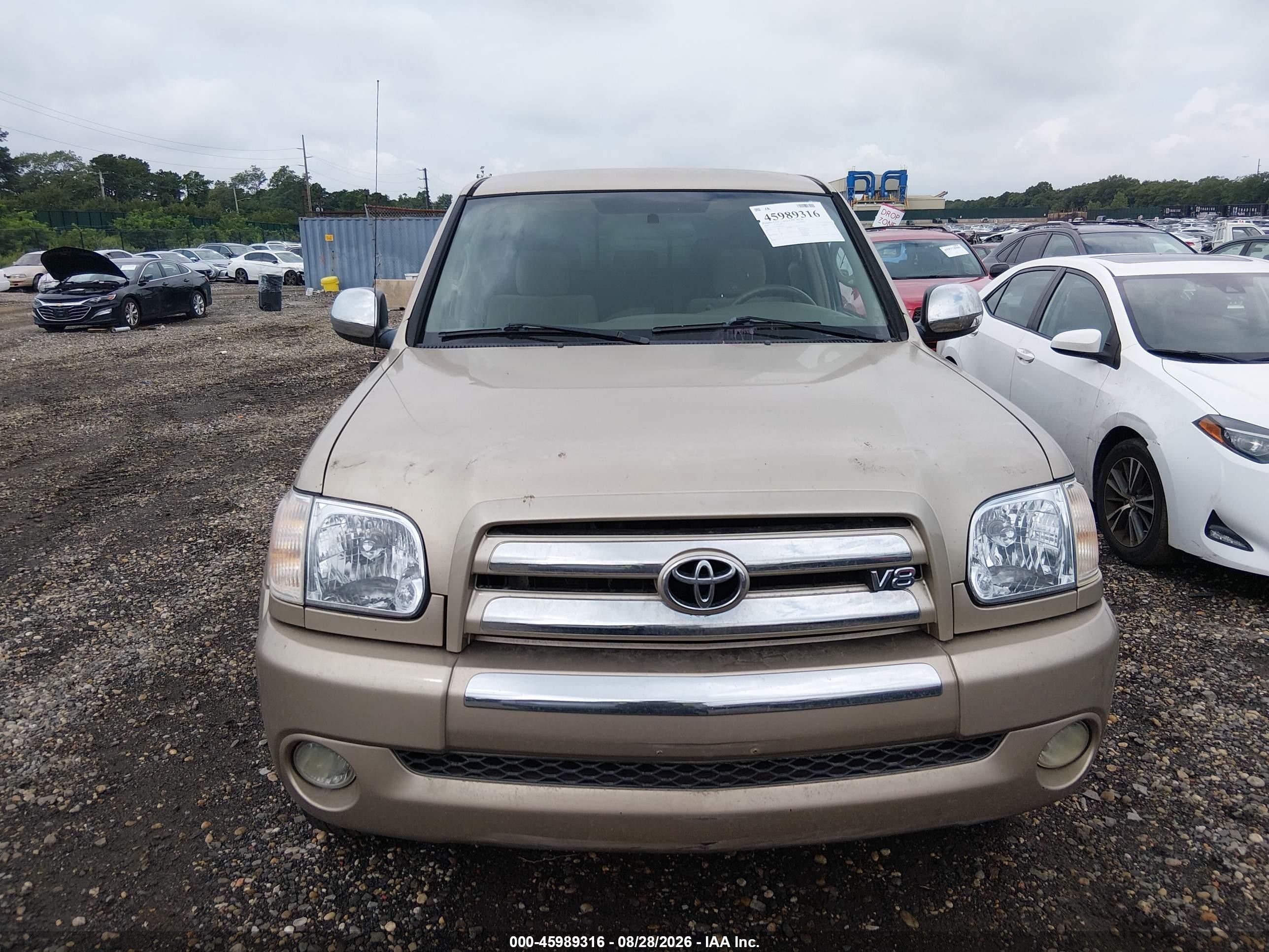 2005 Toyota Tundra Sr5 V8 Beige vin: 5TBDT44155S500915