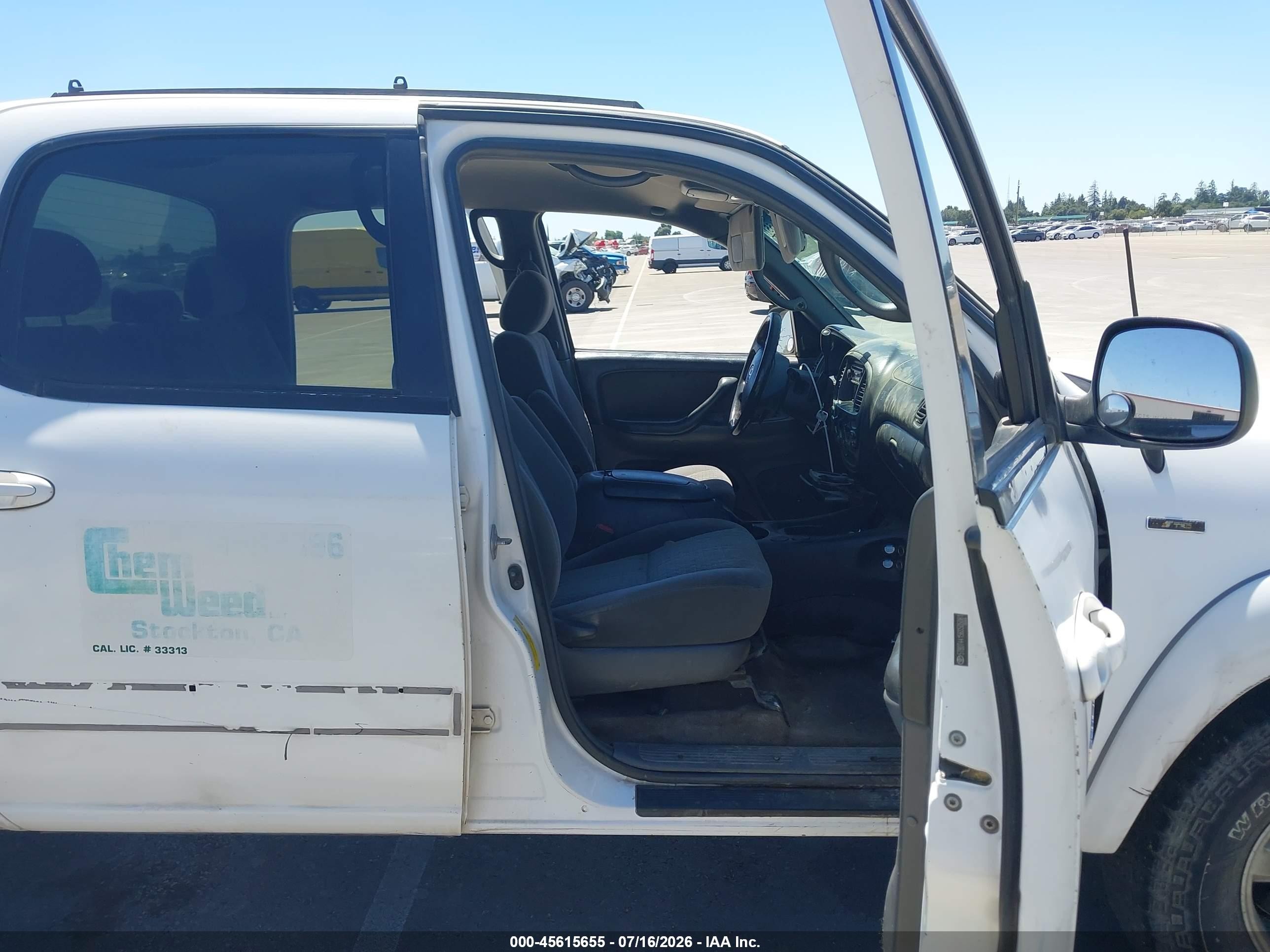 2006 Toyota Tundra Sr5 V8 White vin: 5TBDT44156S505081