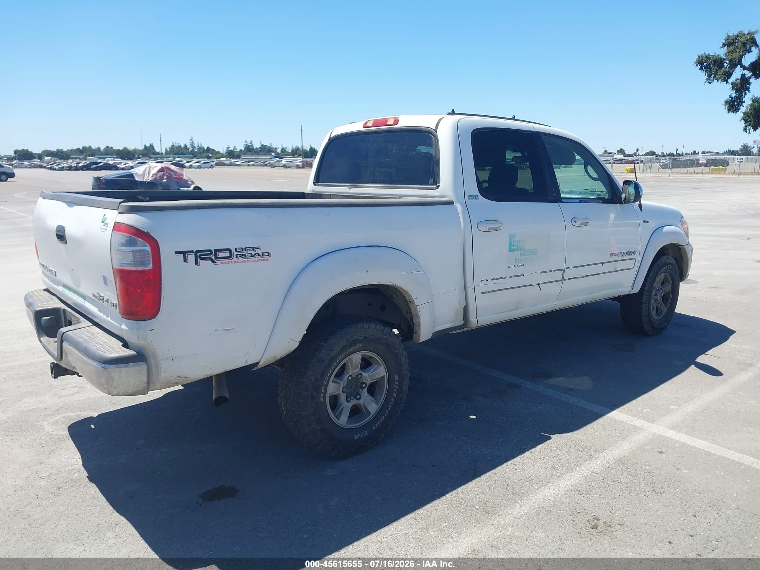 2006 Toyota Tundra Sr5 V8 White vin: 5TBDT44156S505081