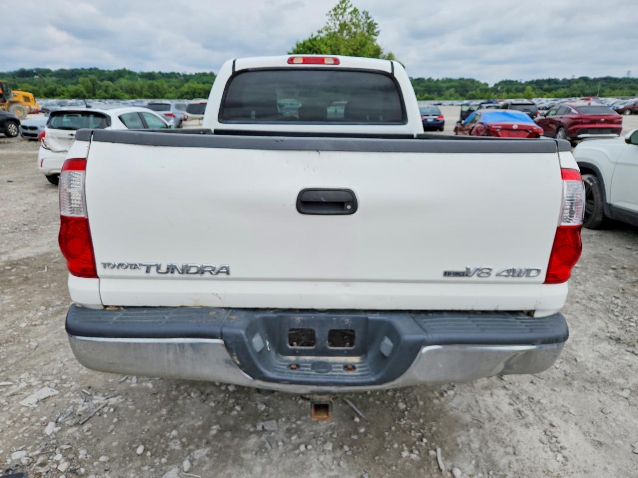 2006 Toyota Tundra Double Cab Sr5 White vin: 5TBDT44156S515562