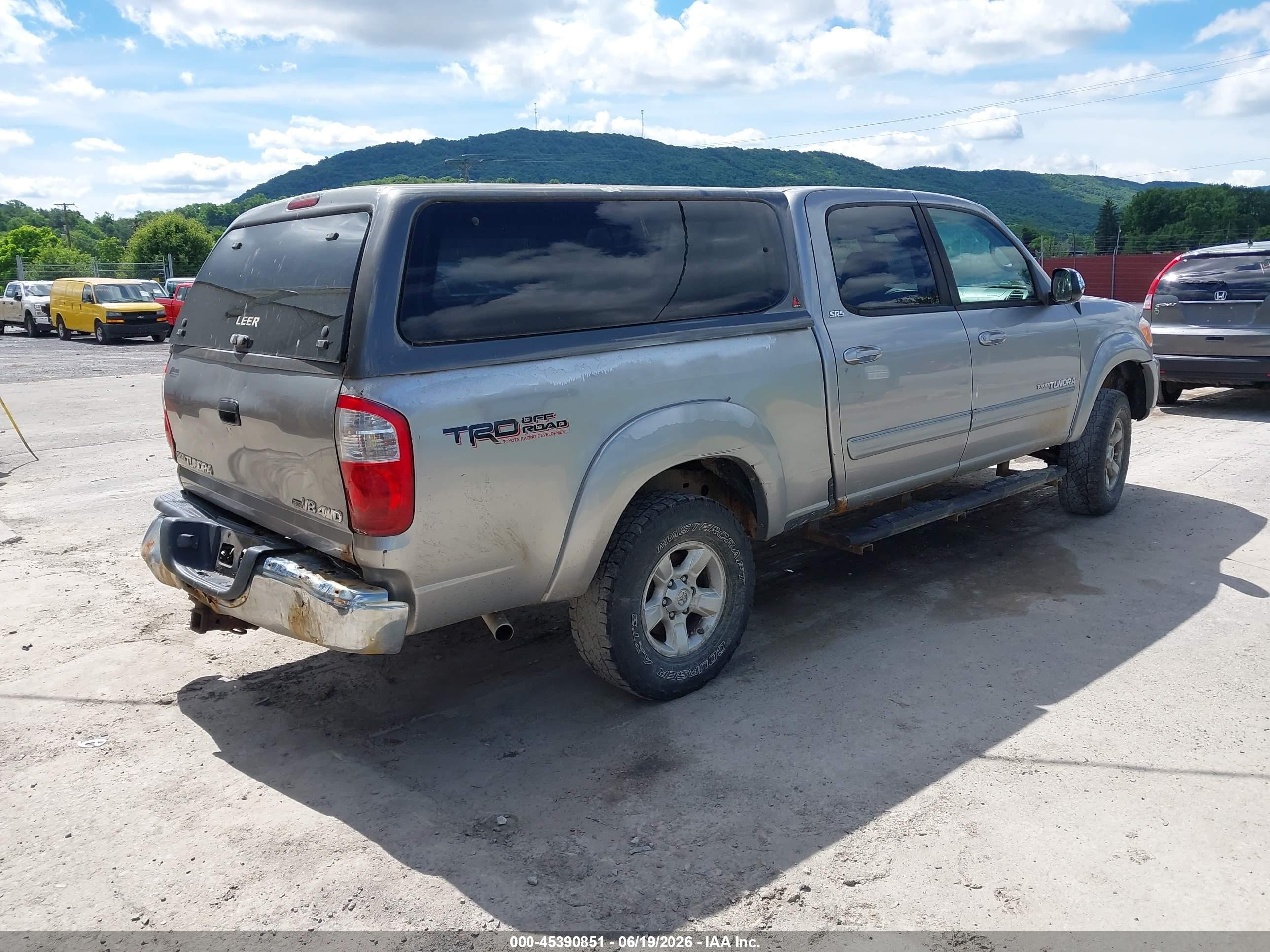2006 Toyota Tundra Sr5 V8 Silver vin: 5TBDT44156S519658