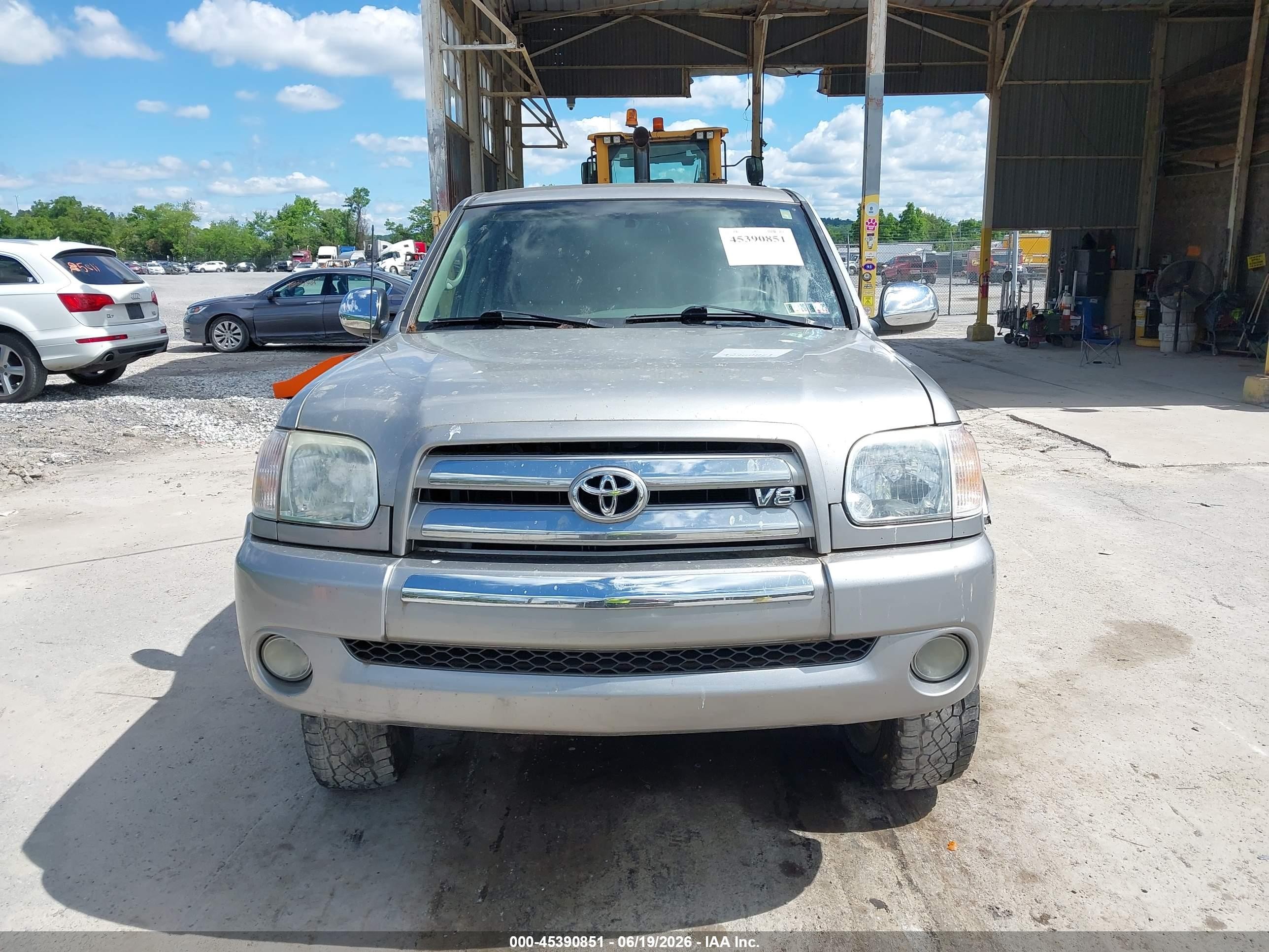 2006 Toyota Tundra Sr5 V8 Silver vin: 5TBDT44156S519658