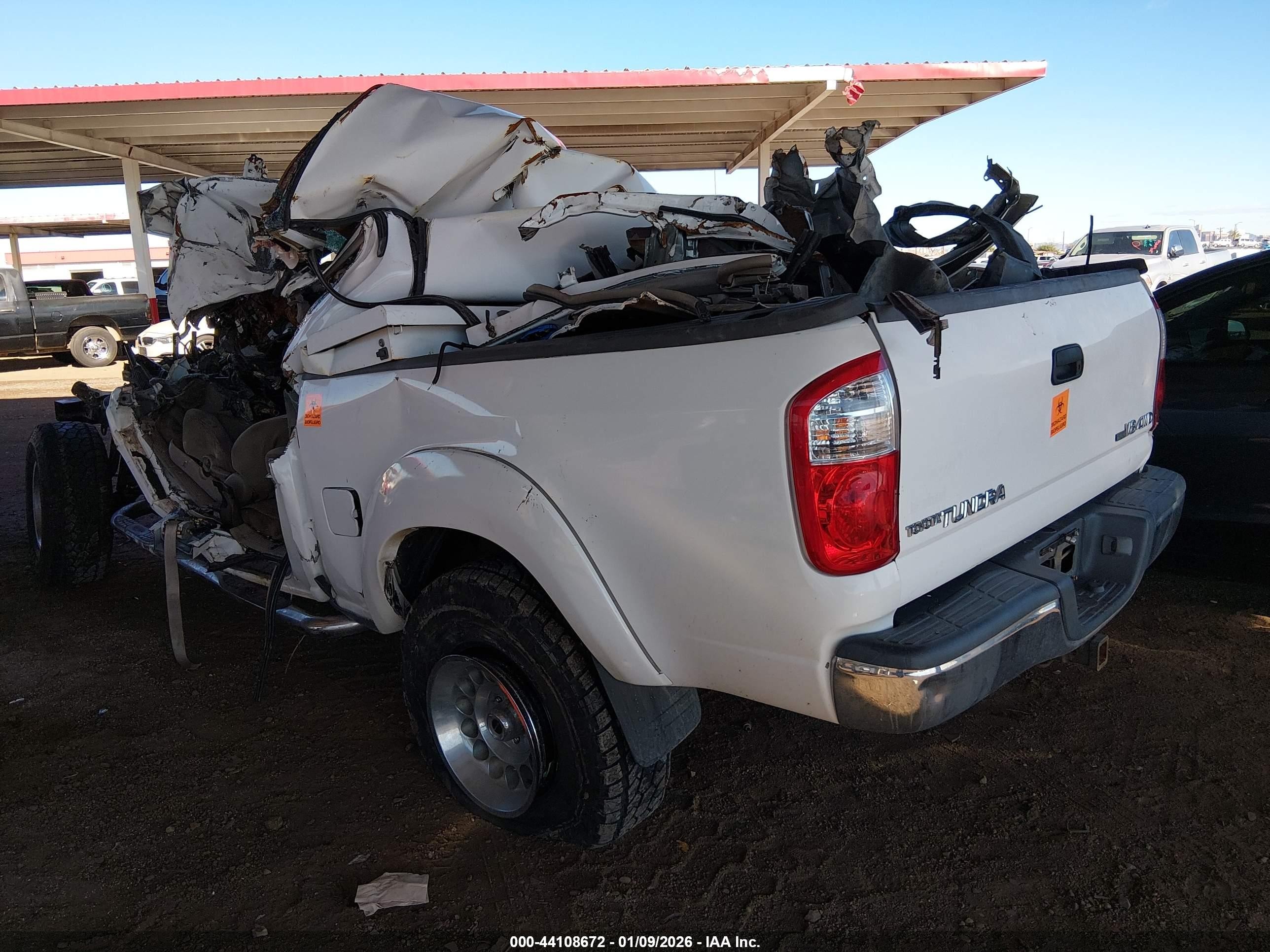 2006 Toyota Tundra Sr5 V8 White vin: 5TBDT44156S520129