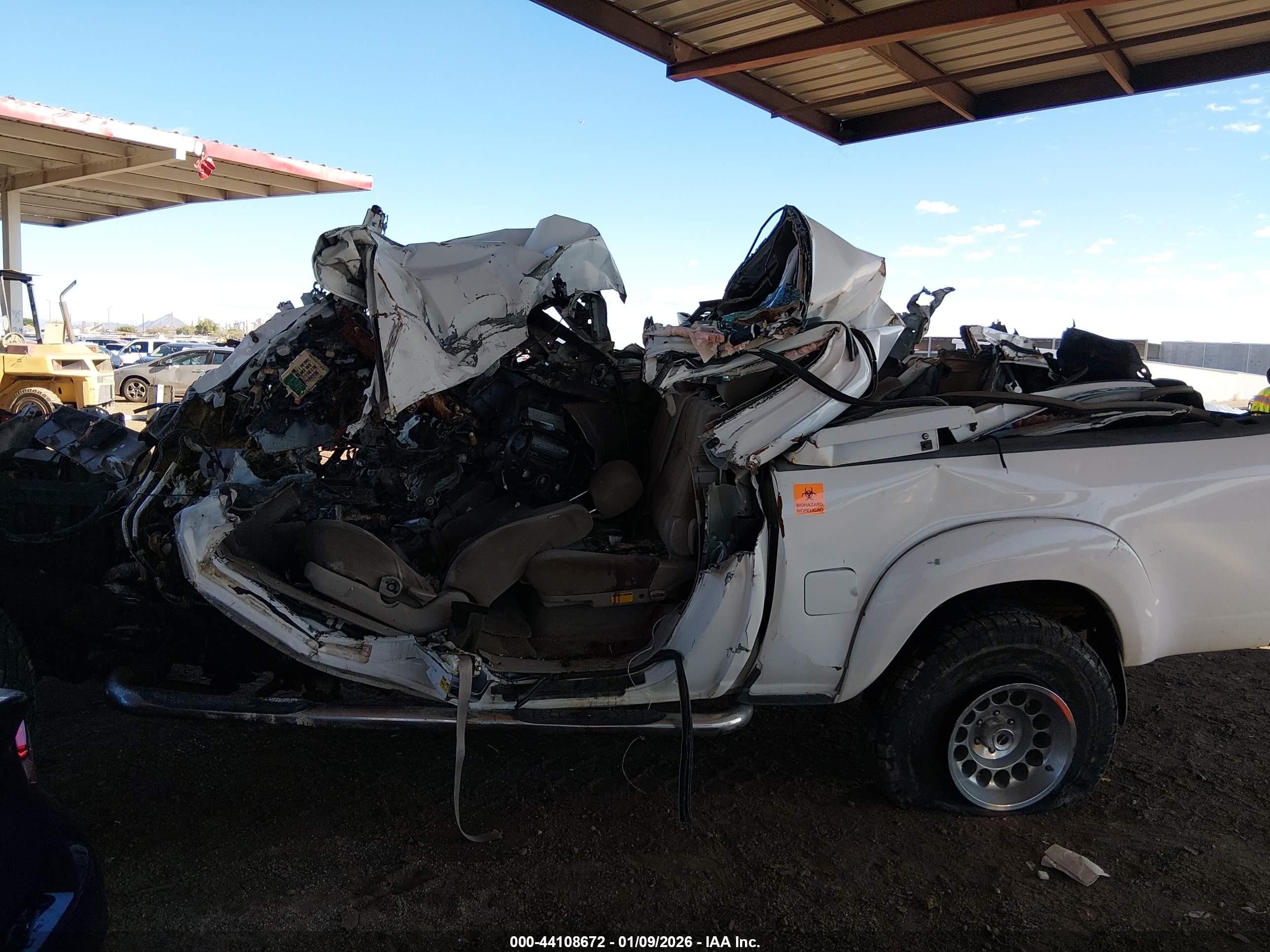 2006 Toyota Tundra Sr5 V8 White vin: 5TBDT44156S520129