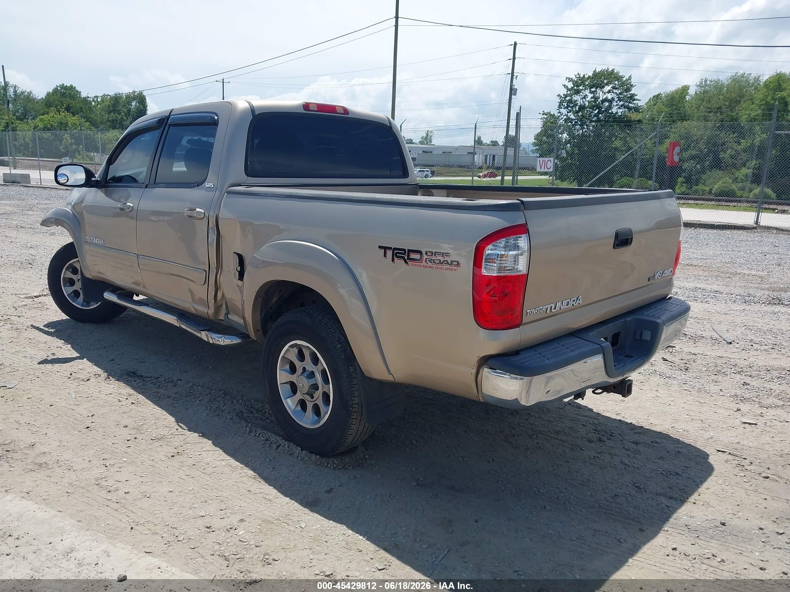 2006 Toyota Tundra Sr5 V8 Tan vin: 5TBDT44156S520681