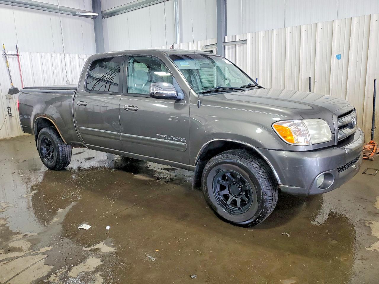 2005 Toyota Tundra Double Cab Sr5 Серый vin: 5TBDT44165S467262