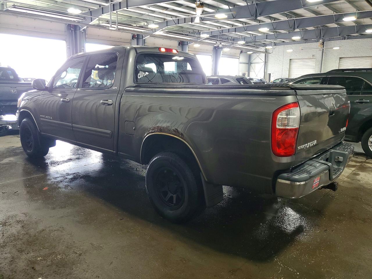 2005 Toyota Tundra Double Cab Sr5 Серый vin: 5TBDT44165S467262