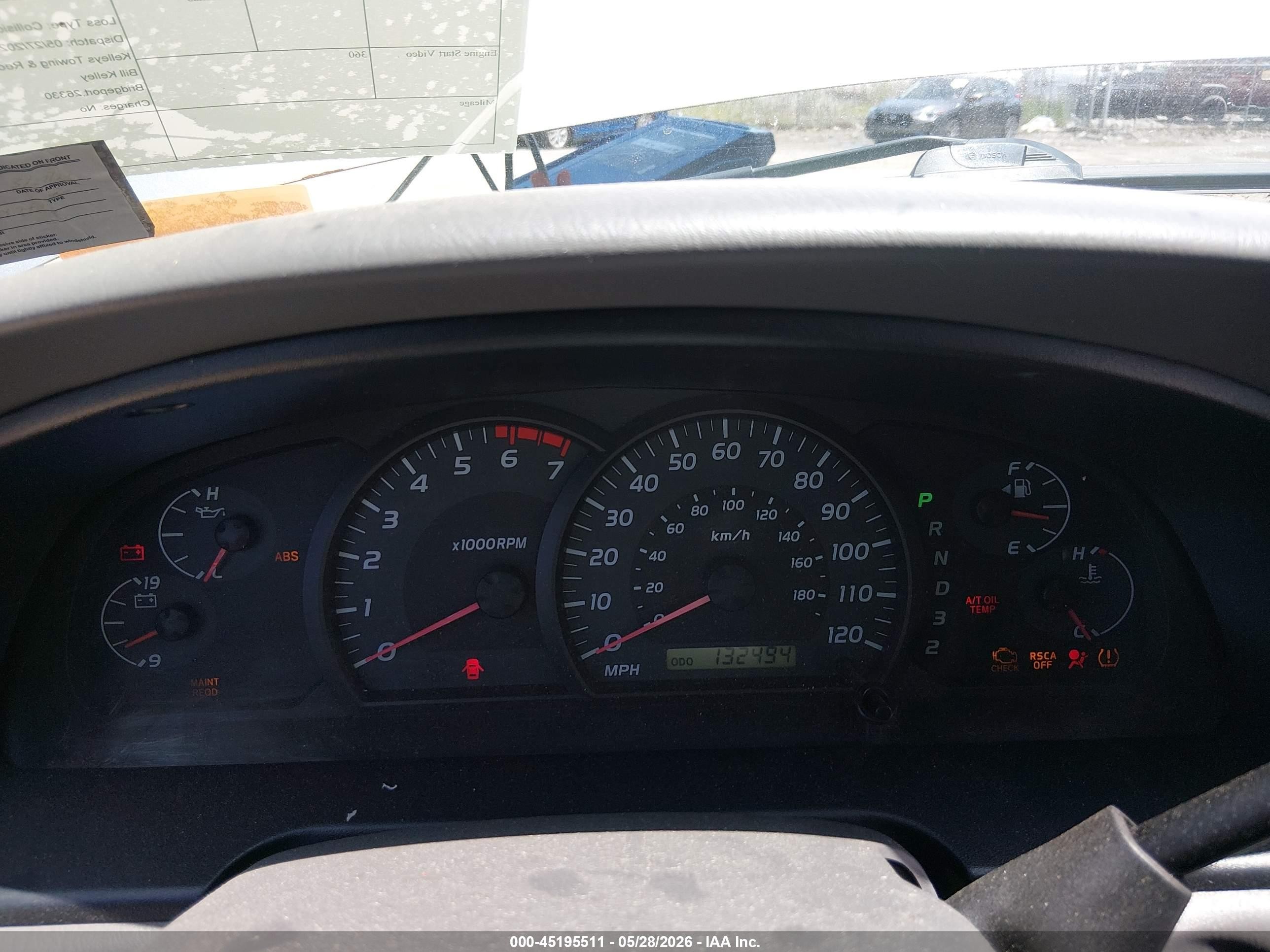 2005 Toyota Tundra Sr5 V8 Silver vin: 5TBDT44165S468749
