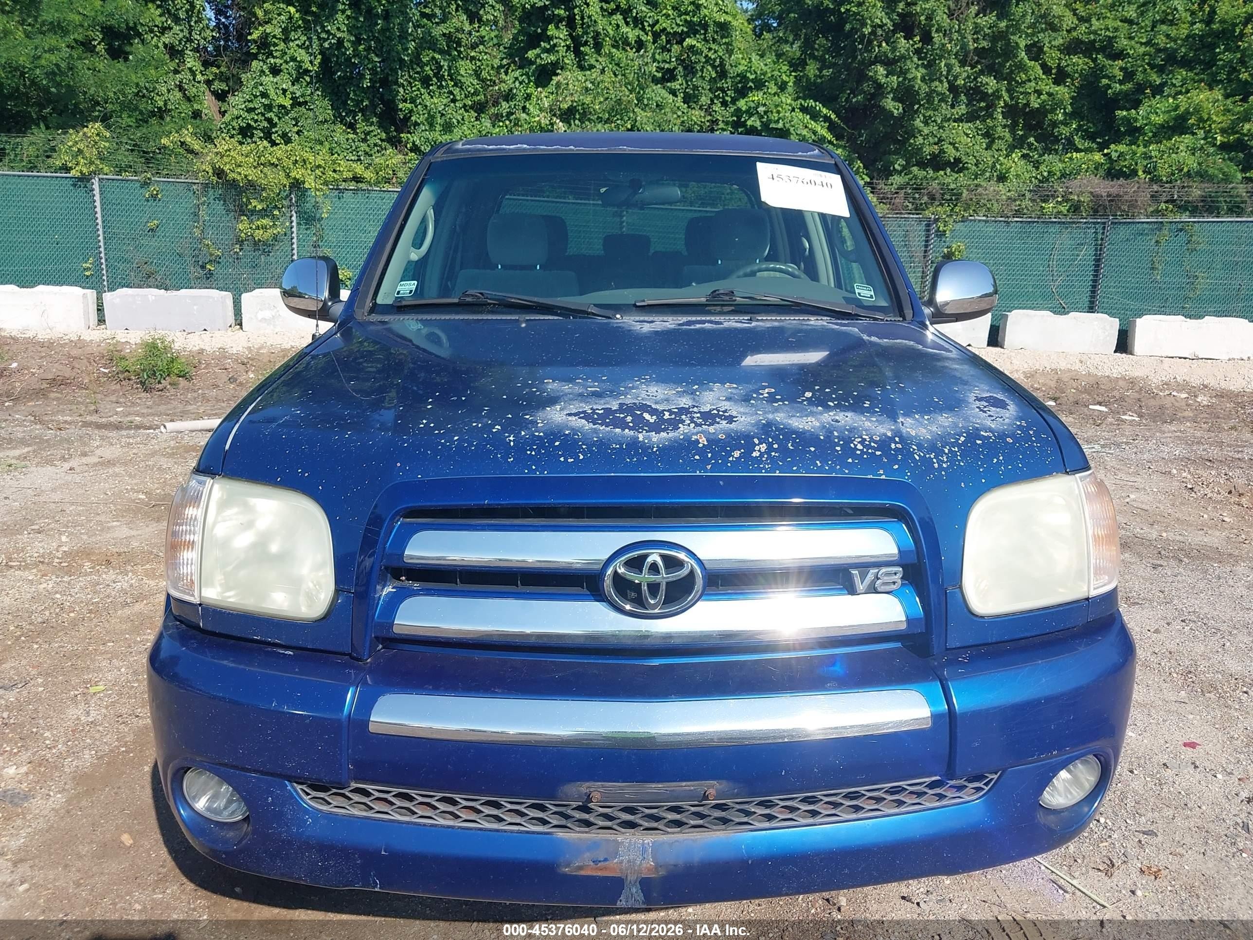 2005 Toyota Tundra Sr5 V8 Blue vin: 5TBDT44165S484272