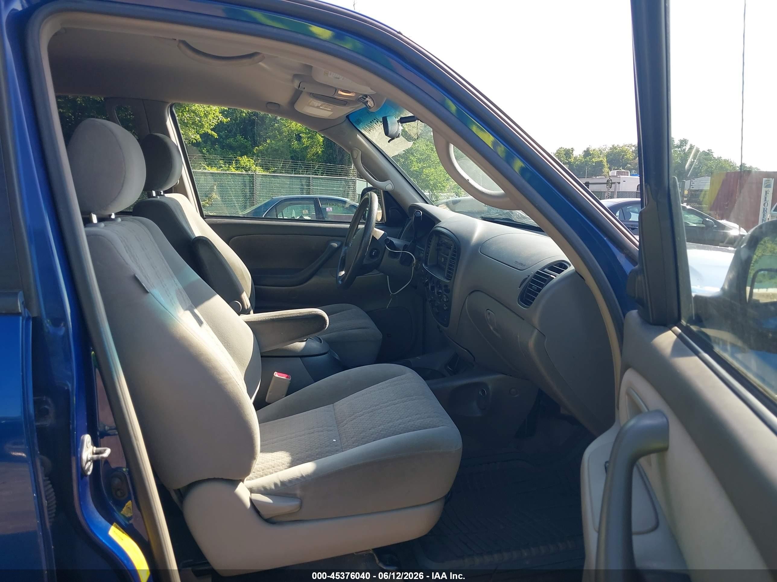 2005 Toyota Tundra Sr5 V8 Blue vin: 5TBDT44165S484272